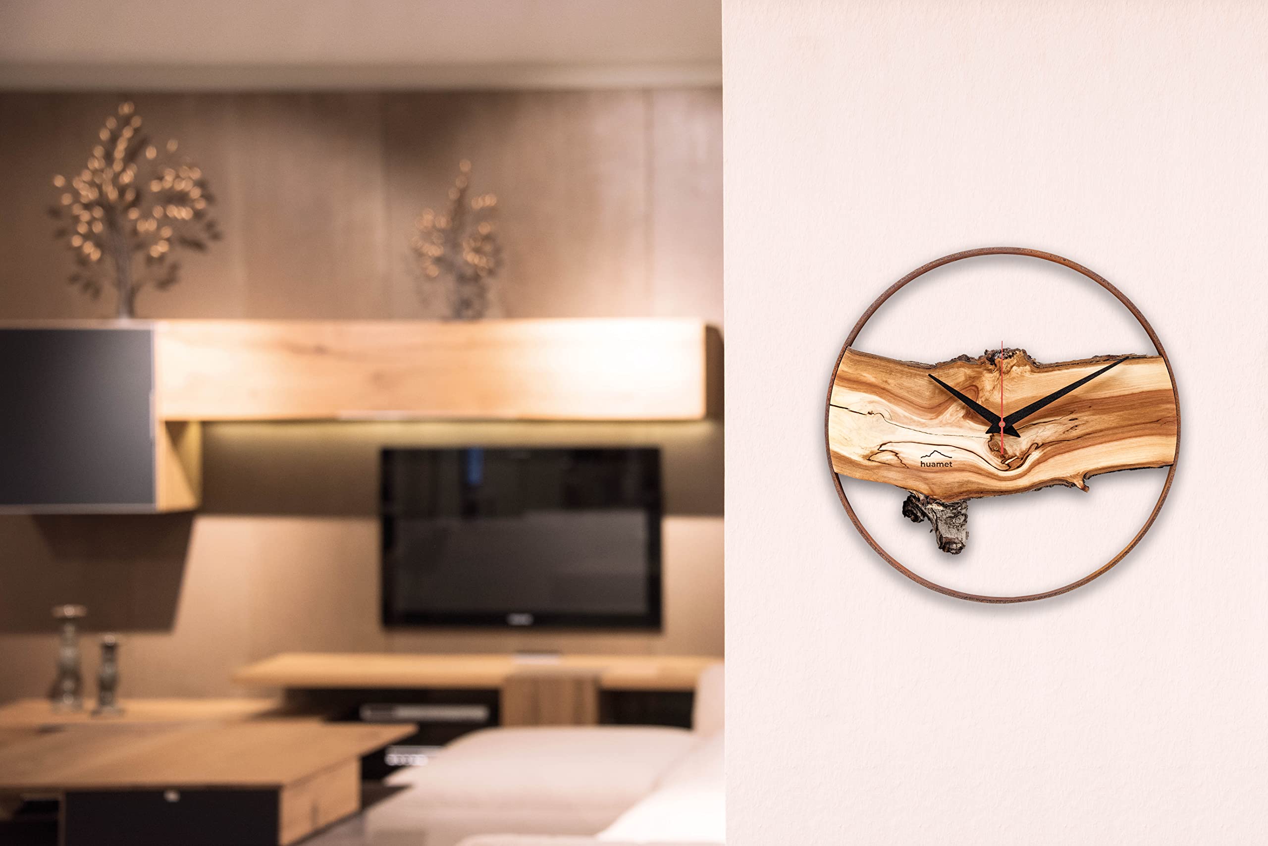 Orologio da Parete in Legno di melo con Anello Metallico arrugginito, WUHRZEL - Pezzo Unico, Silenzioso e Senza ticchettio - Prodotto di Alta qualità Made in Alto Adige - CH70-A-04