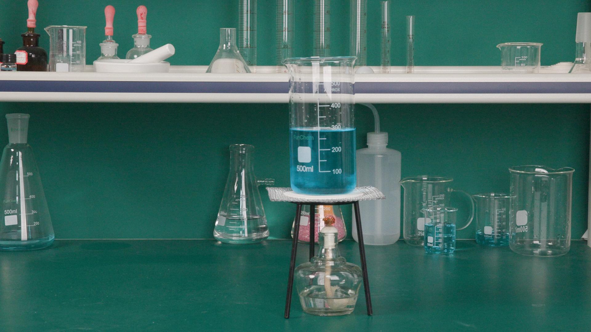 Gobelet En Verre Borosilicate Gradué 100 Ml Avec Bec Verseur - Pour Laboratoire Ou Cuisine - Résistant Aux Chocs Thermiques