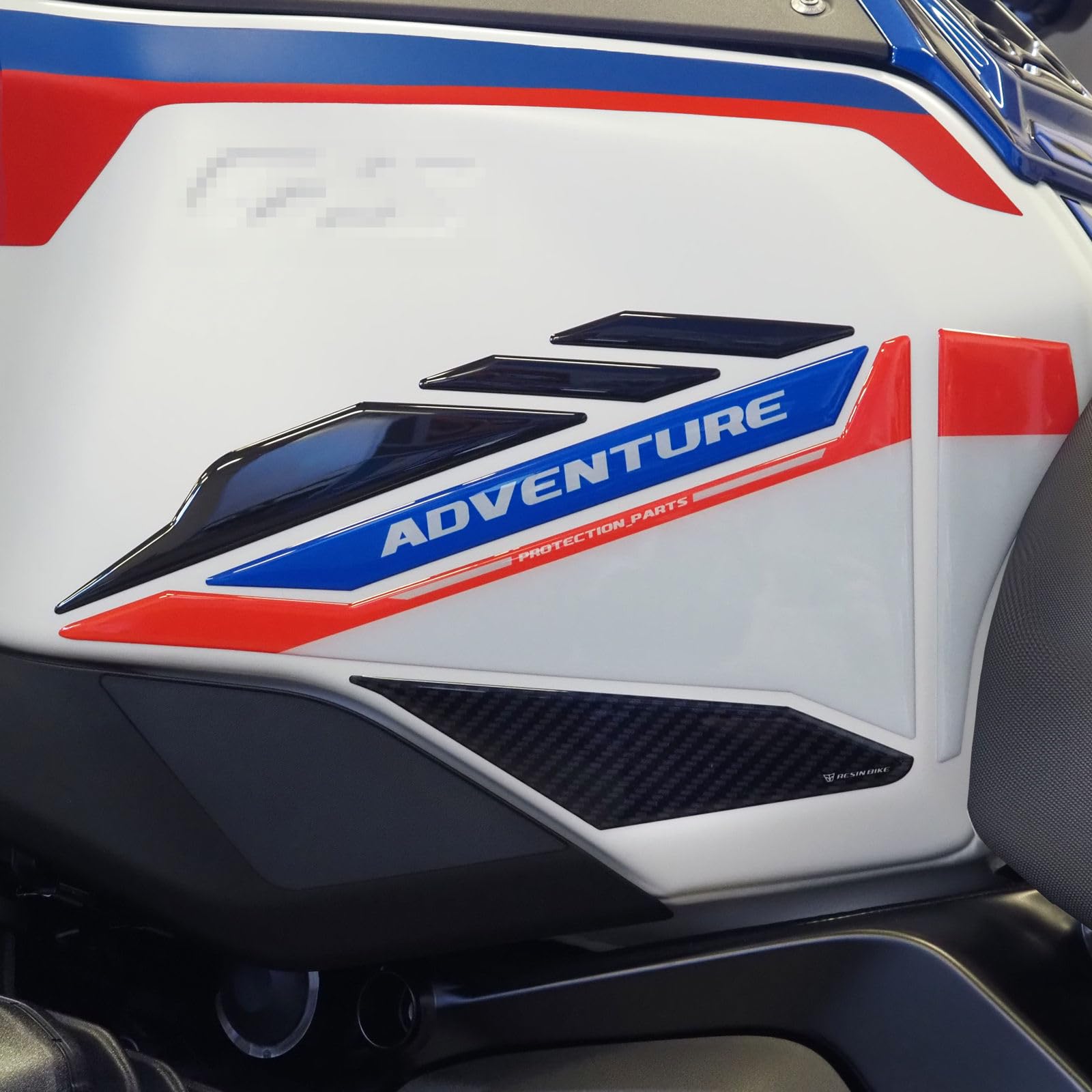 Resin Bike Kit Adhesivos Compatibles con BMW R 1300 GS Adventure Trophy 2025. Protection de Réservoir, Guardabarros, Paramanos de Choques y Arañazos de Moto. Kit Pegatinas 3D Resinadas Made in Italy