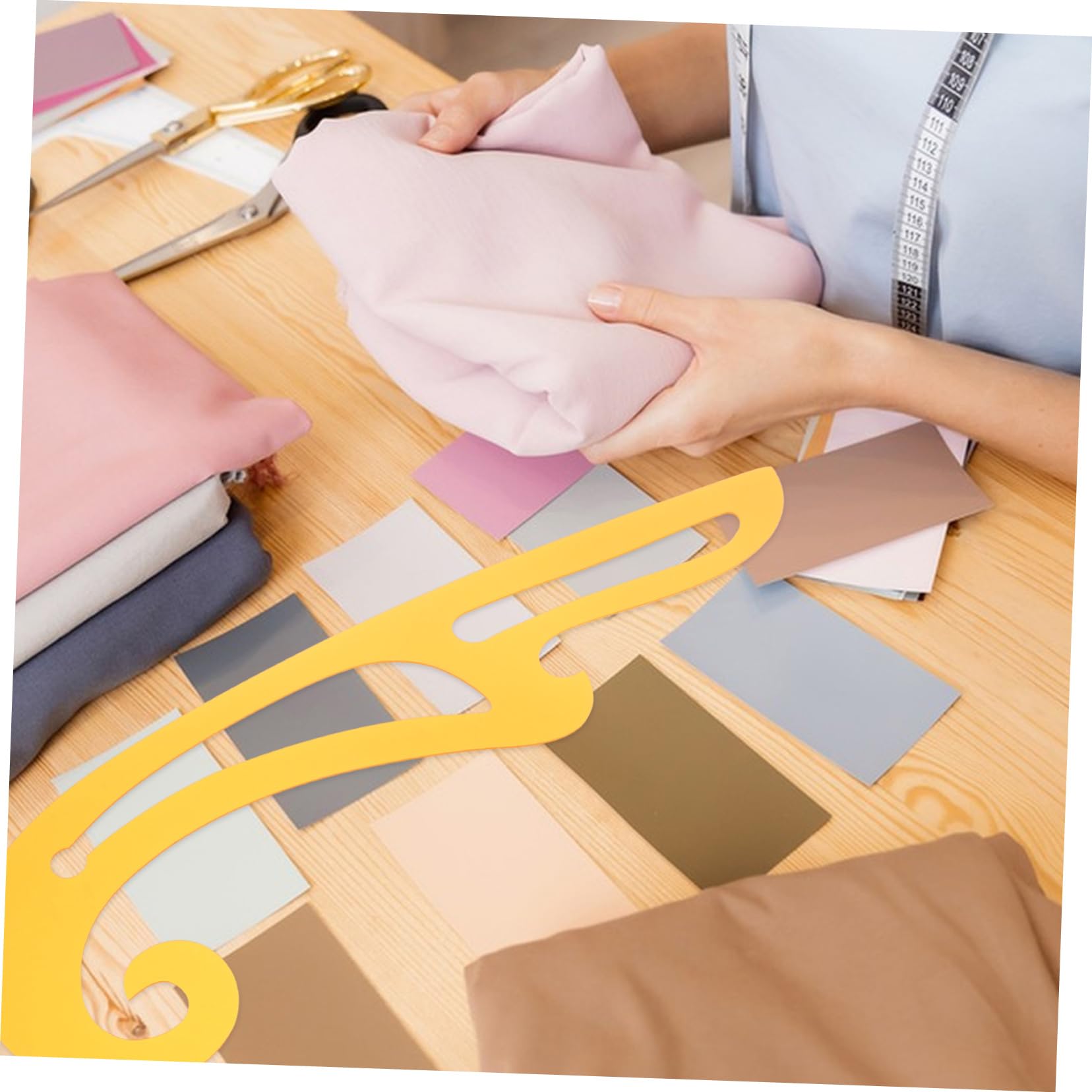 OSALADI Sewing Curve Ruler Multifunctional Clothing Proofing Plate Marking Ruler for Garment Design Easy to Use for Beginners and Enthusiasts Lightweight and Portable for Anytime Anywhere