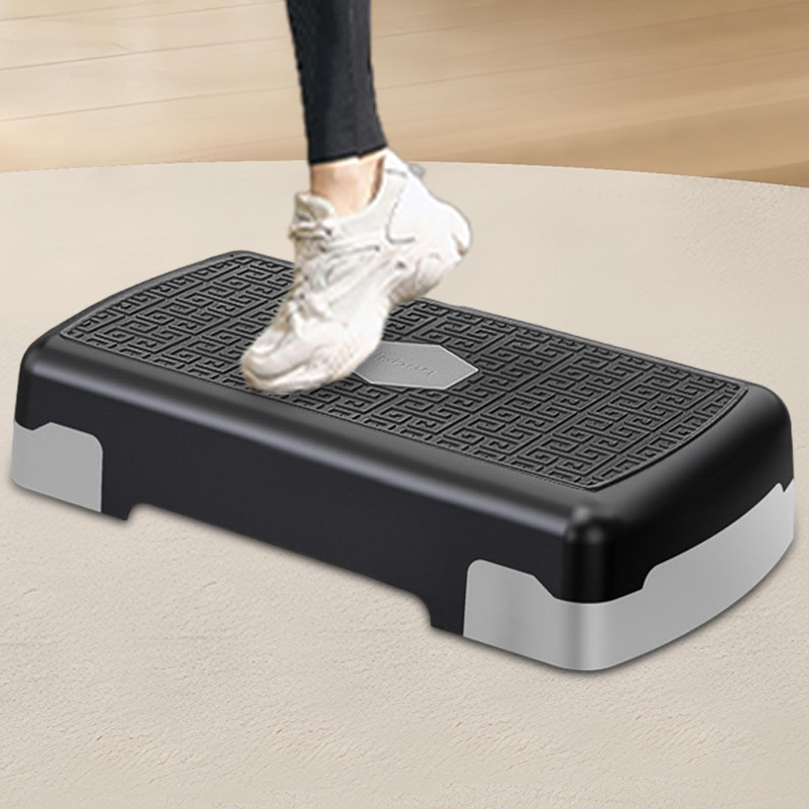 Stepper, regulowana wysokość, step board with 3 risers, sprzęt fitness do domowej siłowni, cardio, treningu siłowego 17,72 cala, ciemnoszary, czarno-czerwony
