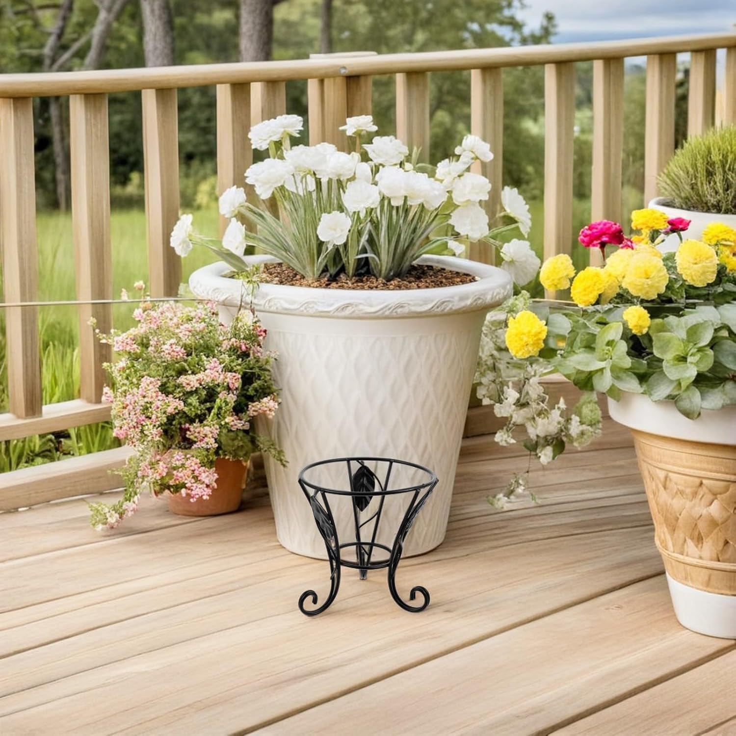 Metal Bird Bath Stand Outdoor Tripod Holder with Leaf Decor