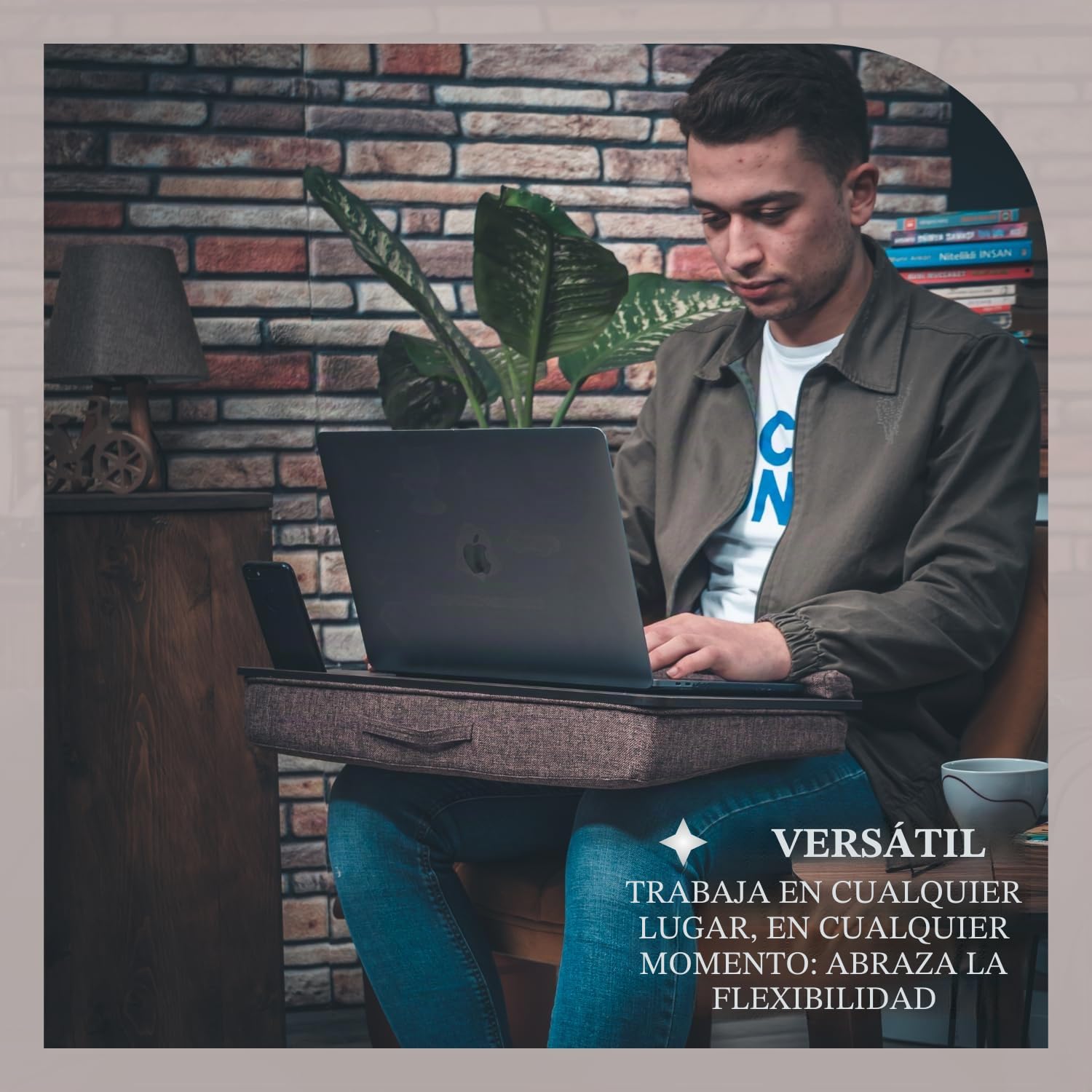 Vigo Wood Escritorio de Regazo XL de Madera con Cojín para Portátiles hasta 17,3'', con Soporte para Ratón, Tablet y Teléfono, Ideal para Cama y Sofá (Cambridge Y Marrón)