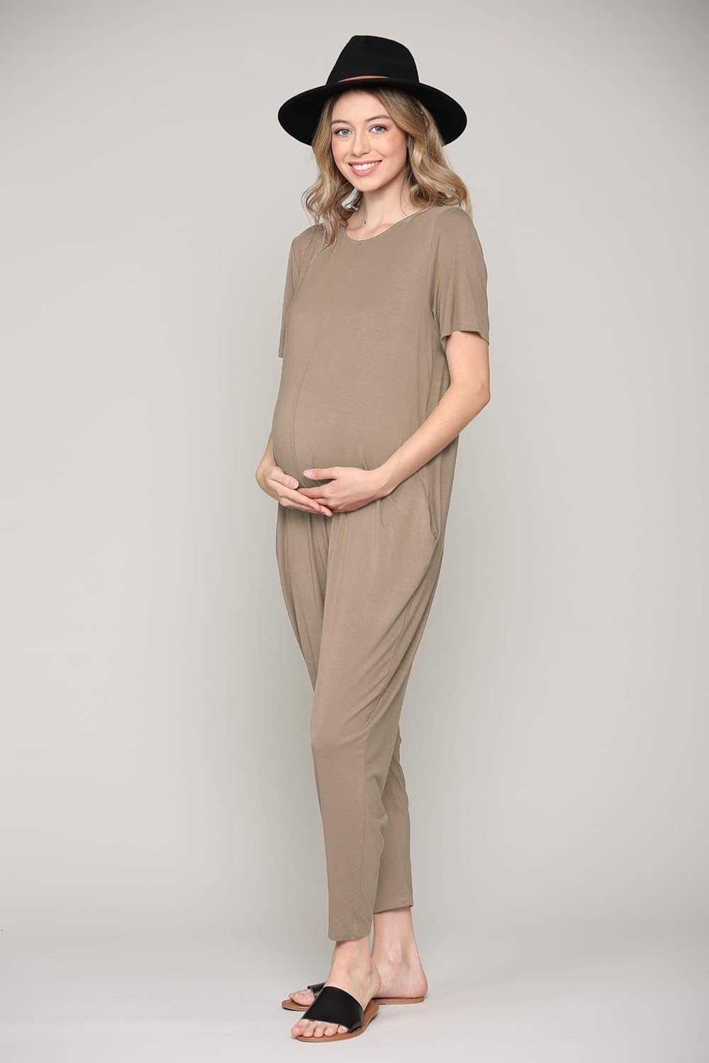 LaClef Women's Maternity Short Sleeve Jumpsuit with Pocket at  Women’s Clothing store