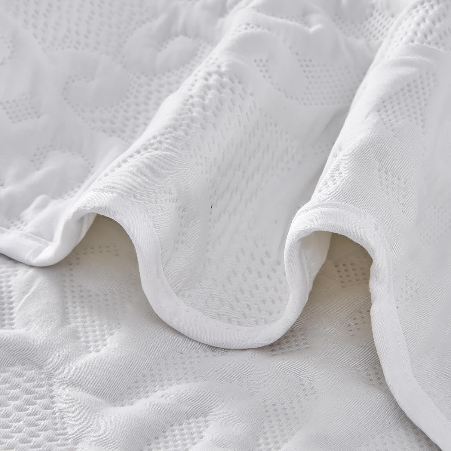 Kingnex Oversized King Bedspreads 128x120 Extra Wide Quilt for Tall King California King Bed Lightweight 3 Piece Quilted Coverlet Pillow Shams Set Pure White - Image 6