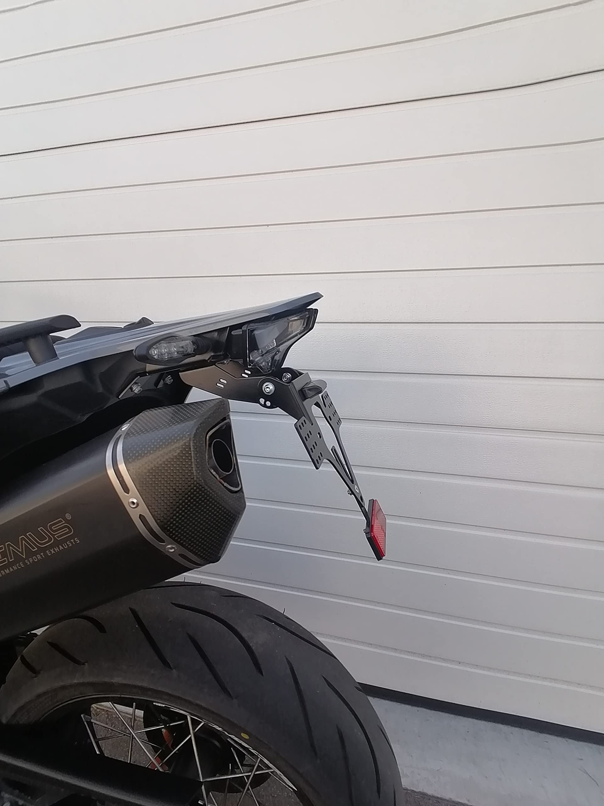 Portatarga Per KTM 690 SMC R Dal 2019 - Accessorio Specifico Per Targa Posteriore