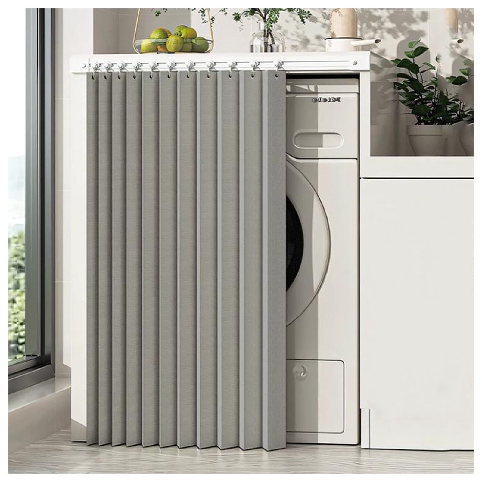 Rideau d'armoire adhésif gris petit format avec rail pour meuble bas