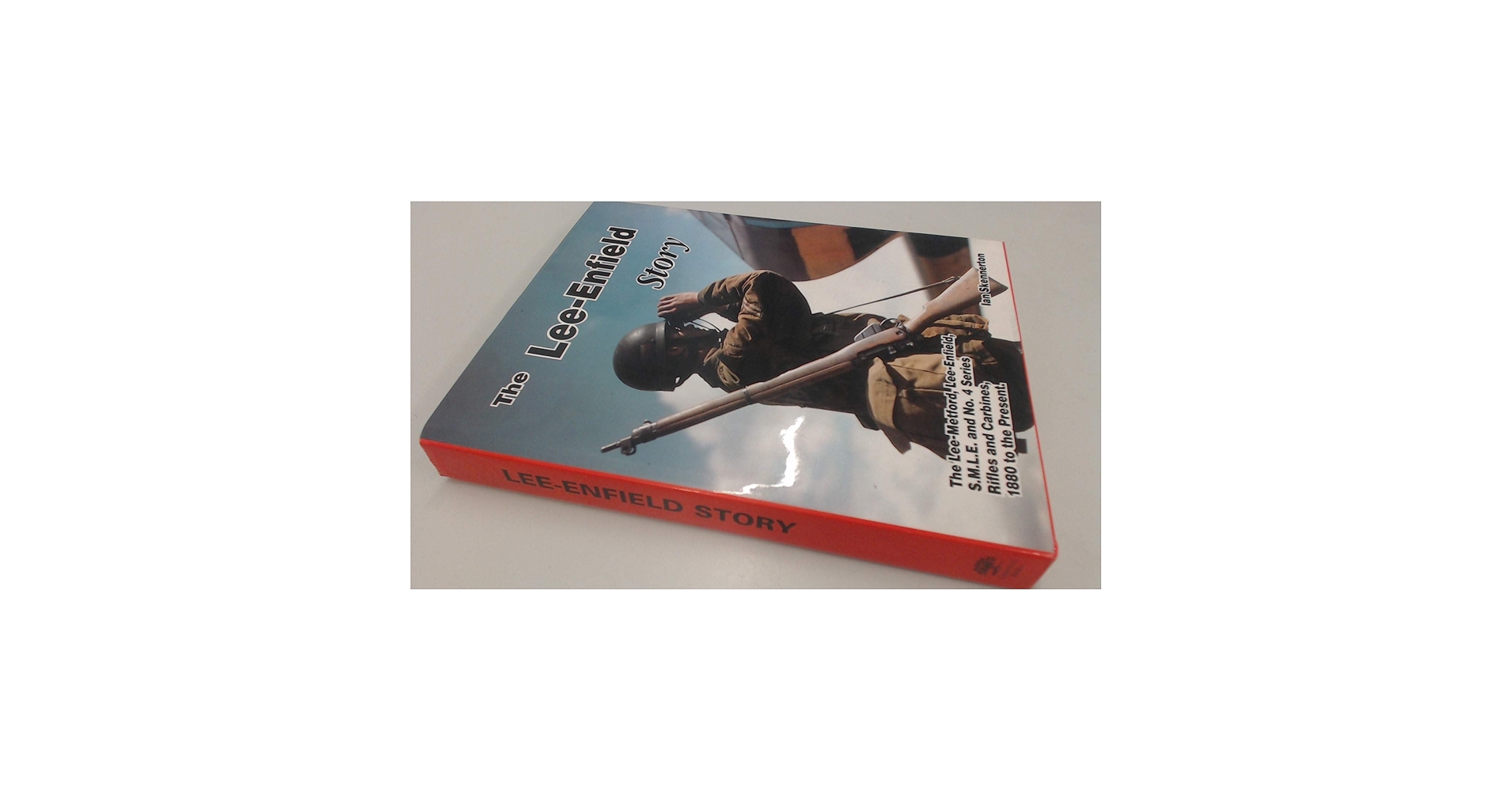 Amazon.com: Lee-Enfield story: 9781853671388: Skennerton, Ian D