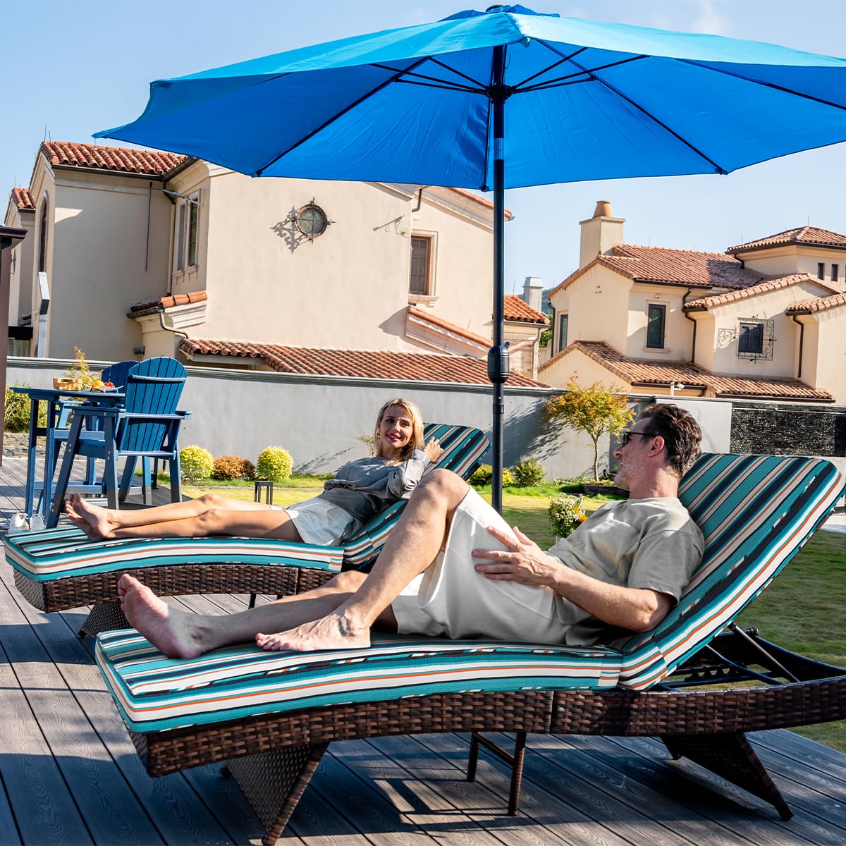 Sunbrella Token Surfside - Cojín para tumbona de acrílico para patio, resistente al agua con correas, 80 x 26 x 4 pulgadas, Token Surfside 2