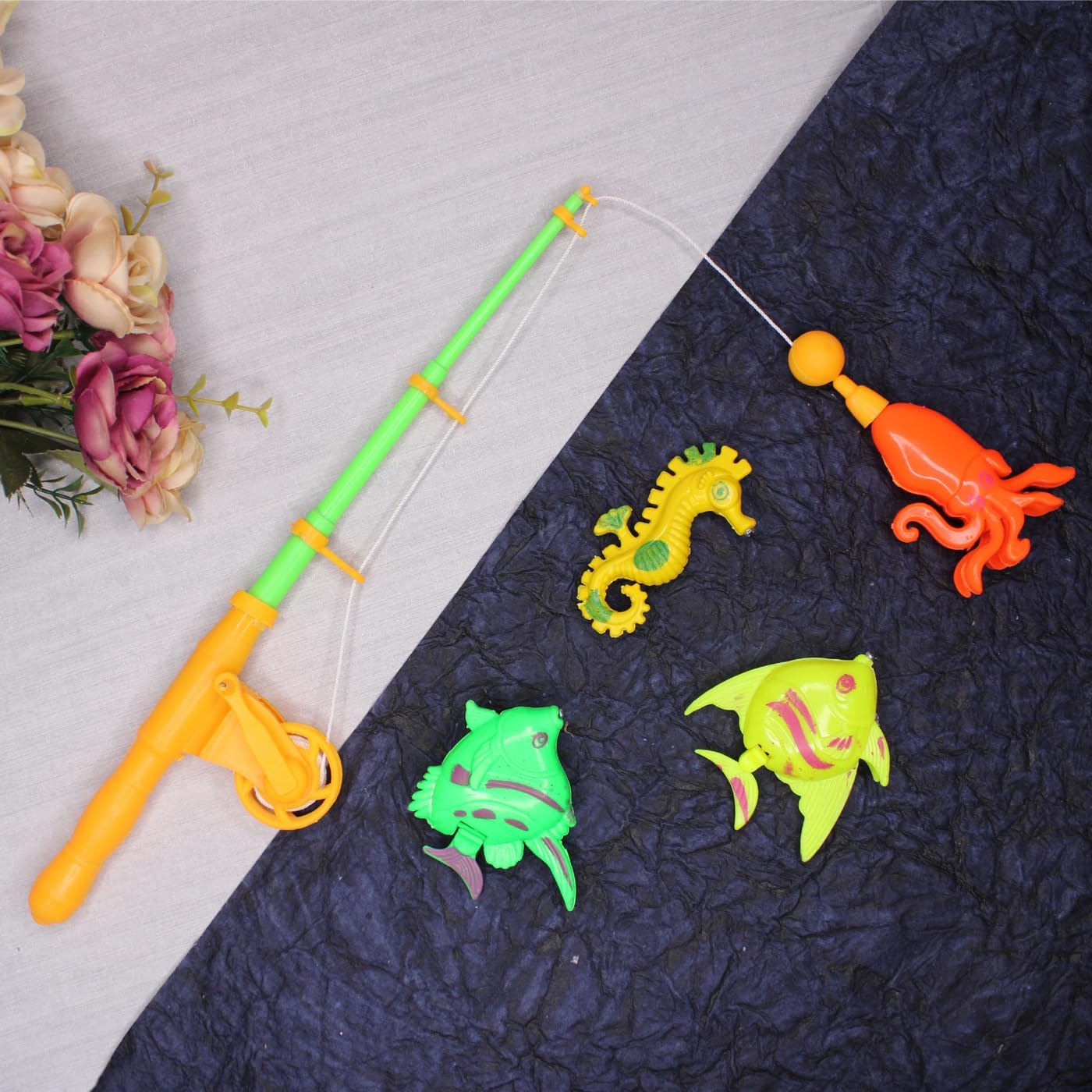 Magnetic Fishing Rod Game Bath Toy with Sea Animals for Kids Girls and Boys, Multicolor (1 Rod with 4 Fishes)