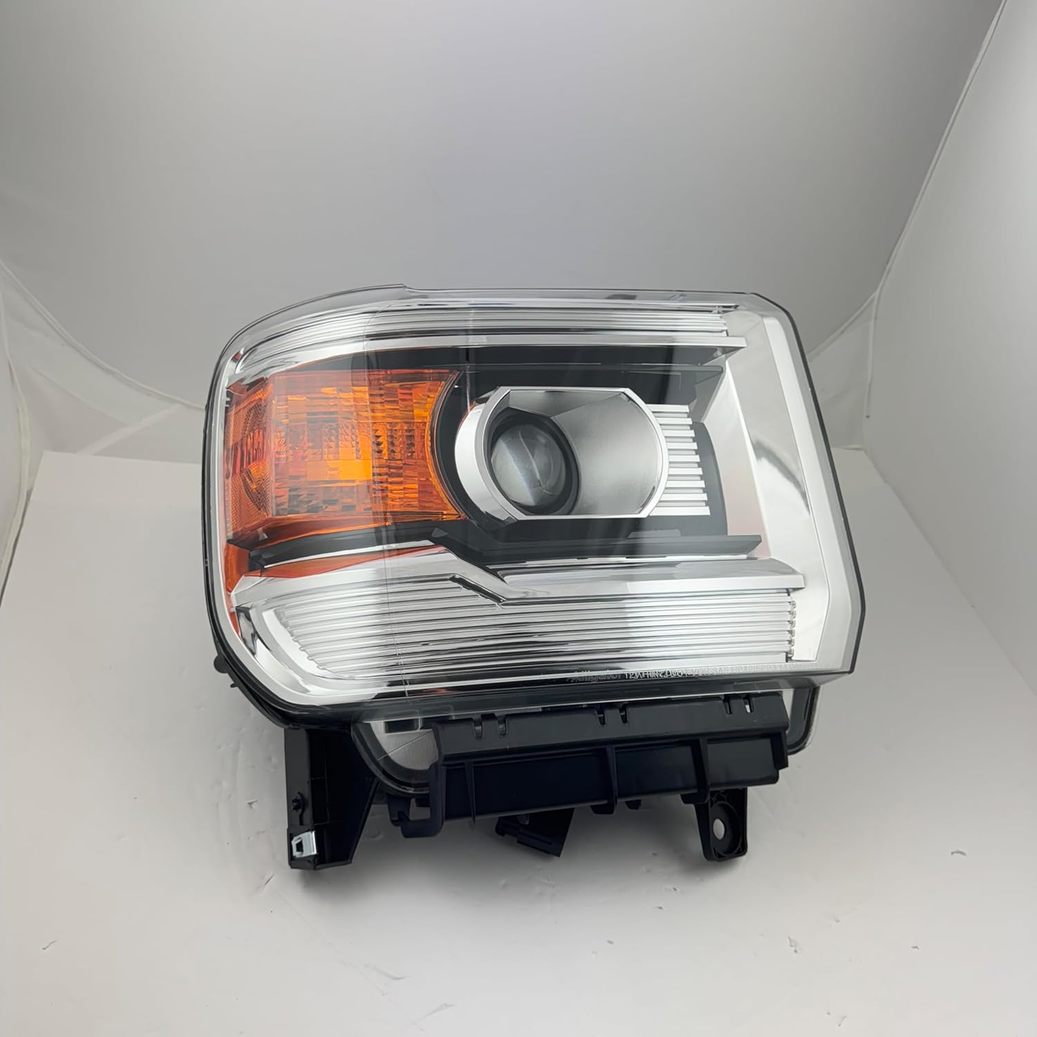 ALLIGATOR AUTO LIGHTS Headlight Assembly Compatible with GMC Sierra 1500 2014-2015, Sierra 2500 3500 HD 2015-2019, Right/Passenger Side Halogen Headlamp (NON LED DRL), Bulbs Included