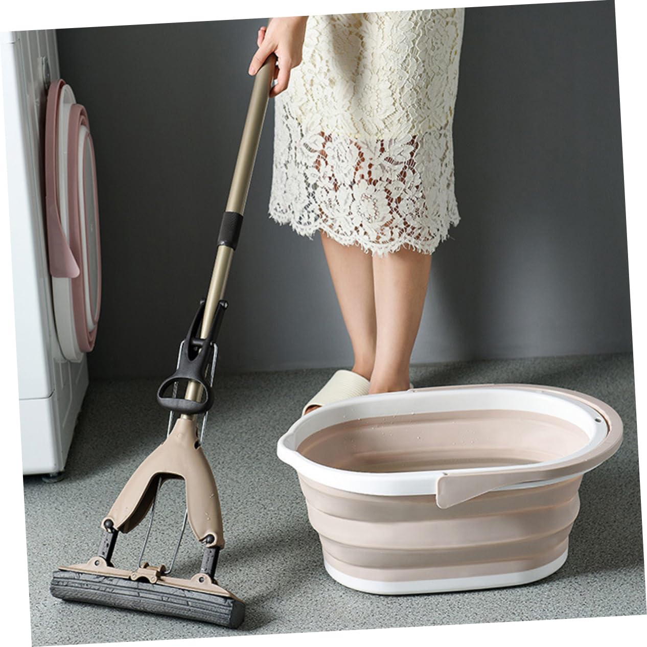 Secchio Pieghevole per Straccio in Pp Beige, Portatile | Pavimenti e Superfici Lisce, Uso Scolastico, Lavabile, Accessorio Leggero per Pulizia Domestica