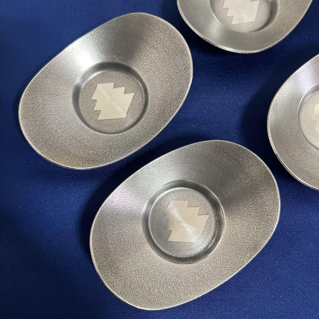 F162 小笠原流 錫茶托 五枚 三階菱 在銘 共箱 錫 茶托 煎茶道具 F162 小笠原流 錫茶托 五枚 三階菱 在銘 共箱 錫 茶托 煎茶道具