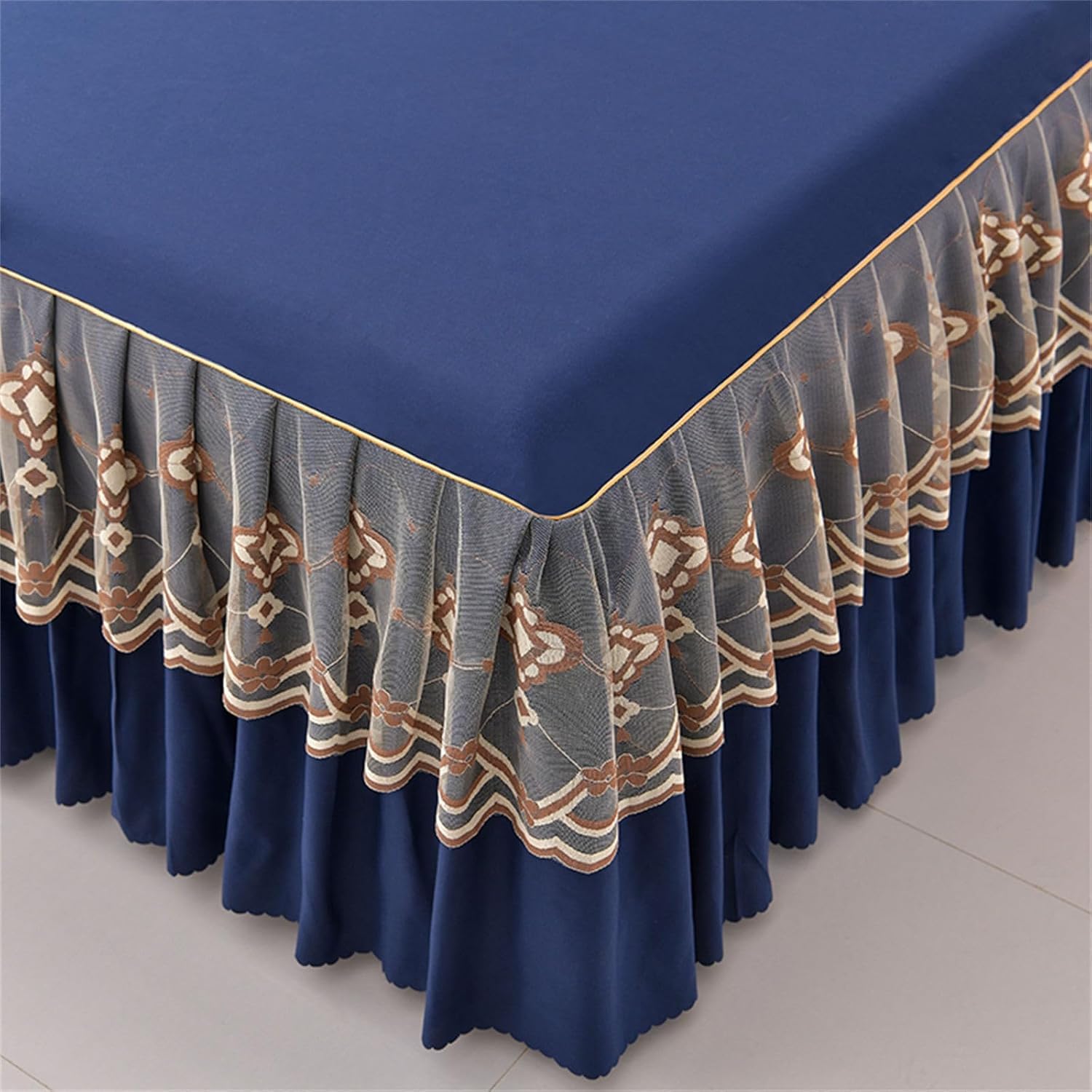 Sommier visible ? Ensemble cache-sommier et draps bleu marine en dentelle 200x220cm