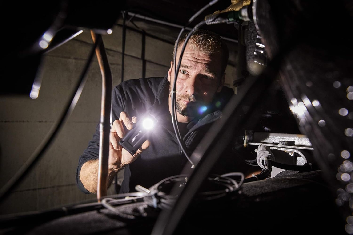 🔥 Flash Sale Ledlenser, iF2R Rechargeable High Power LED Professional Light, Compact, 200 Lumens, Mini Work Light with Floodlight and Spotlight