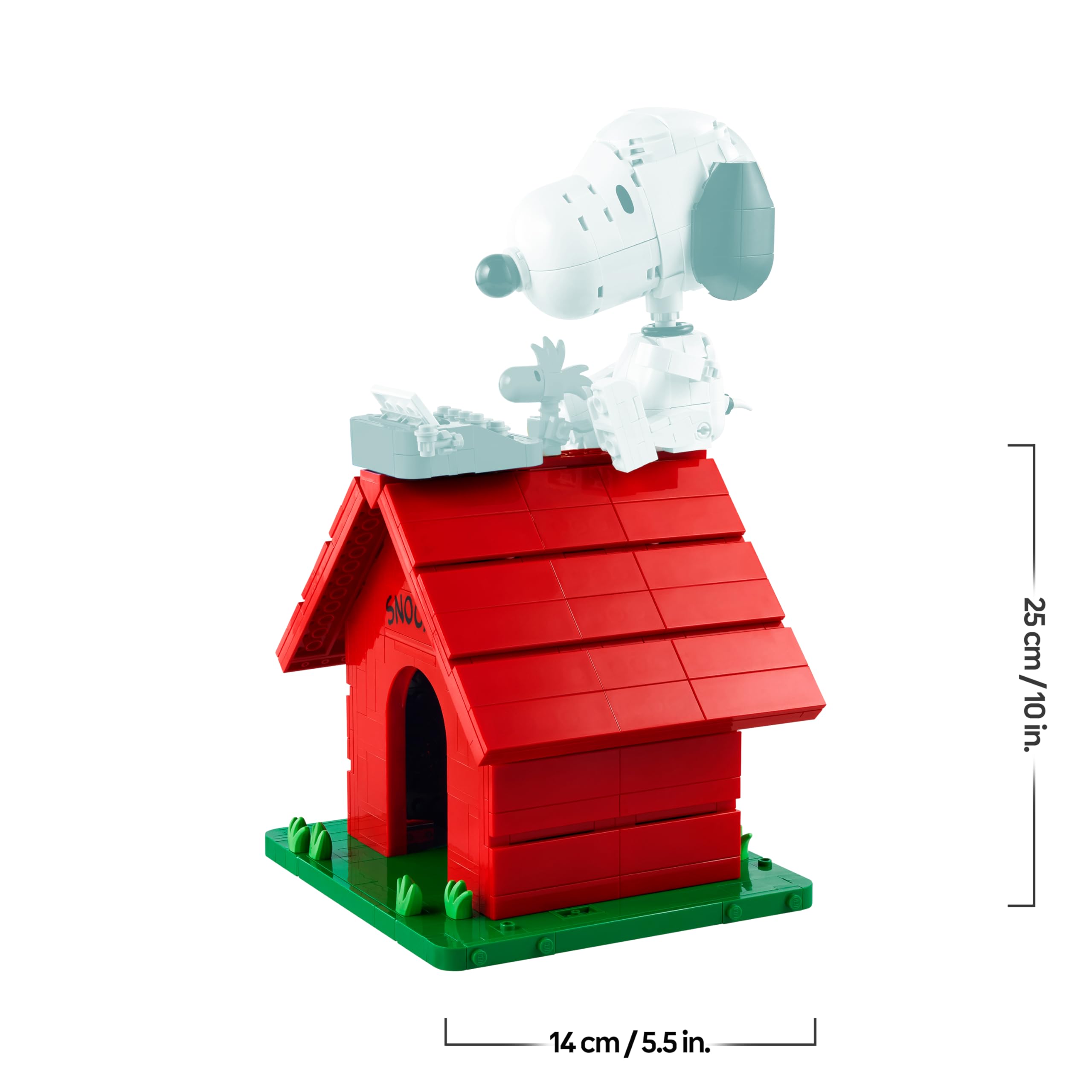 LEGO Ideas Peanuts: la Cuccia di Snoopy - Kit di Modellismo da Esposizione per Adulti con Personaggi di Snoopy e Woodstock - Decorazione Fai da Te da Scrivania - Regalo per Amanti dei Fumetti - 21368
