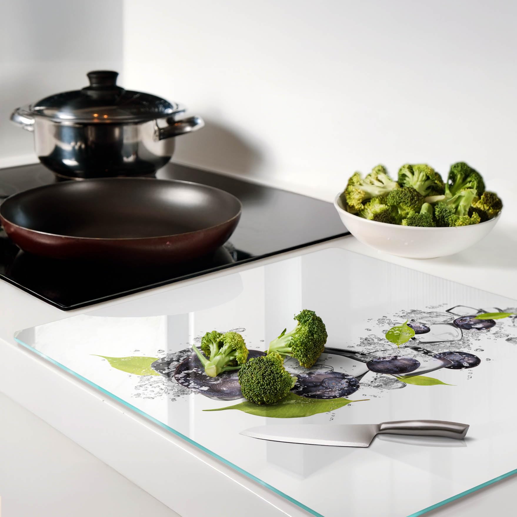 Tagliere in Vetro 60x52 cm Facile da Pulire Rettangolare con Stampe da Cucina Antigraffio Durevole e Igienico con Piedini Antiscivolo Resistente al Calore - Mirtilli con gelato