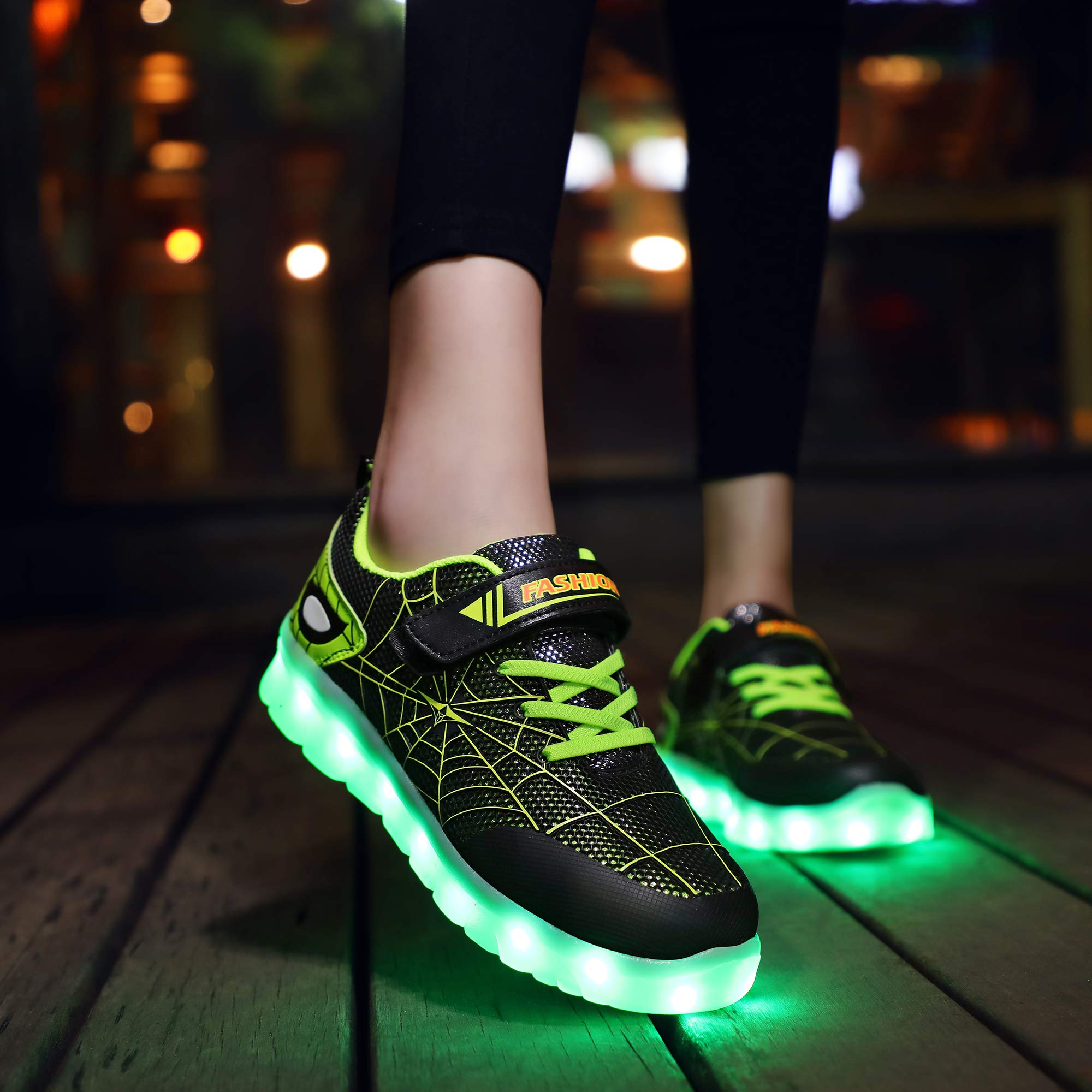 Mixte Enfants LED Chaussures de Sport 7 Changement de Couleur Chaussure de Mutilsport USB Rechargeable LED Lumineuse Baskets Mode Respirante Running Sneakers pour Garçons et Filles