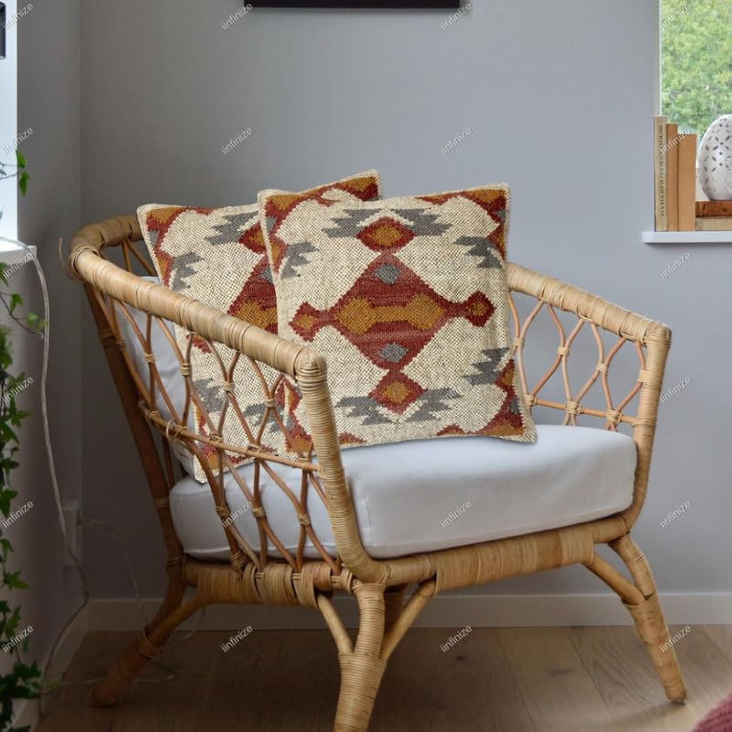 Housse de coussin Kilim en jute fait main : l'âme du voyage dans votre maison