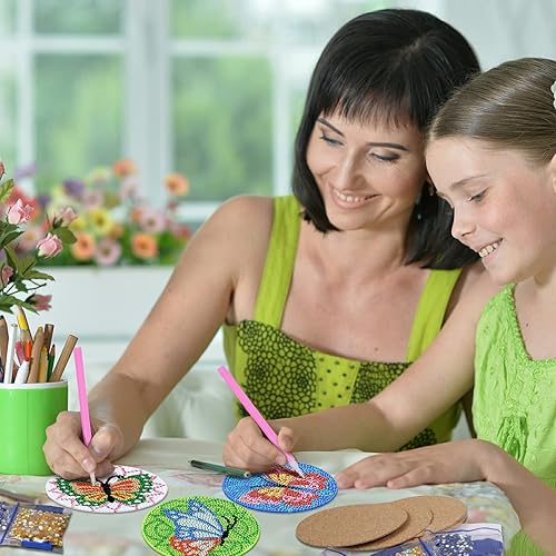 Miniatura 10 de Fennoral Paquete de 9 posavasos de pintura de diamantes de copo de nieve de invierno con soporte para pintura de diamantes de invierno para adultos,