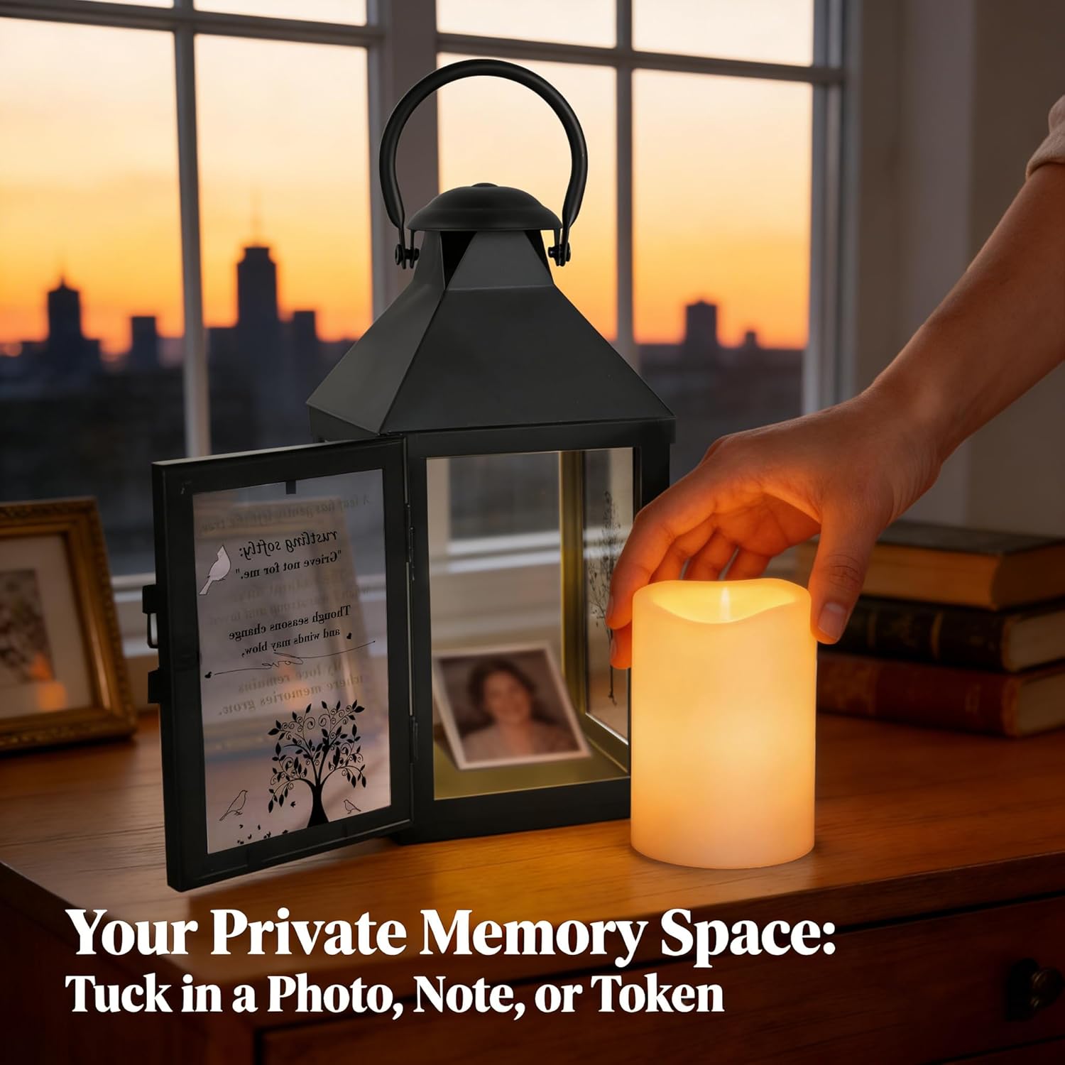 Cardinal & Tree Memorial Lantern – （Black） Pure Iron Bereavement Gift, Solar Candle Lantern for Funeral, Celebration of Life or Home