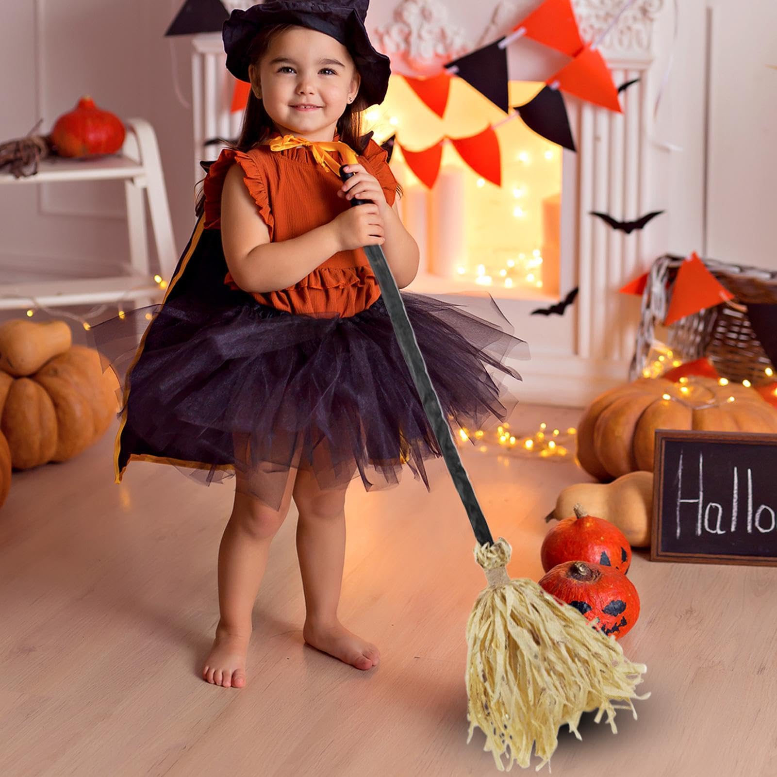 Halloweenowa Miotła Czarownicy Ruchoma Dekoracja z Dźwiękiem i Światłem | Muzyczna Świecąca Dekoracja Miotła Czarownicy Do Wnętrz I Na Zewnątrz, Na Ścianę, Drzwi, Dom, Ogród I
