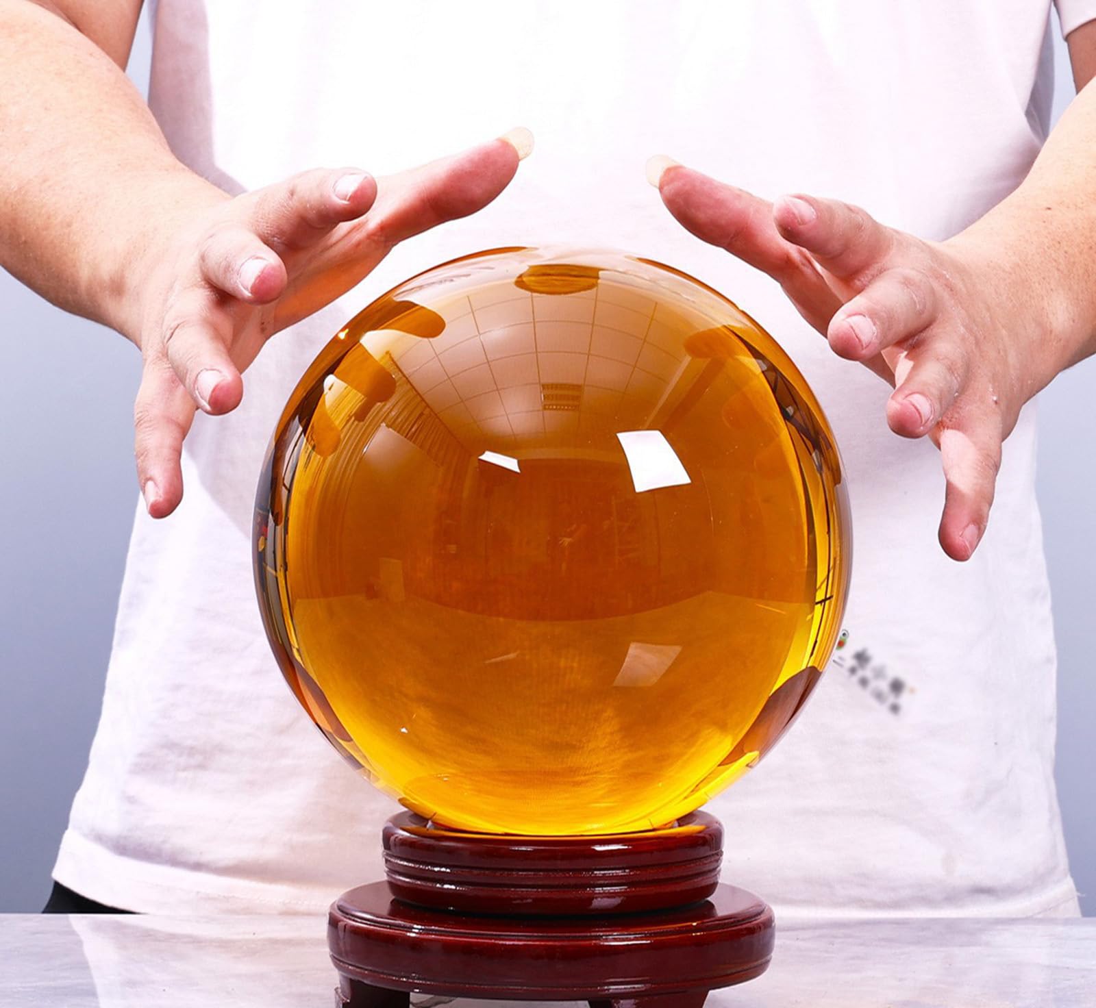 Esfera de Cristal Transparente con Soporte, Bola de Cristal Amarilla de Adivinación de Meditación, Estatuilla de Cristal para Fotografía, Adivinación, Decoración del Hogar,6cm/2.4in