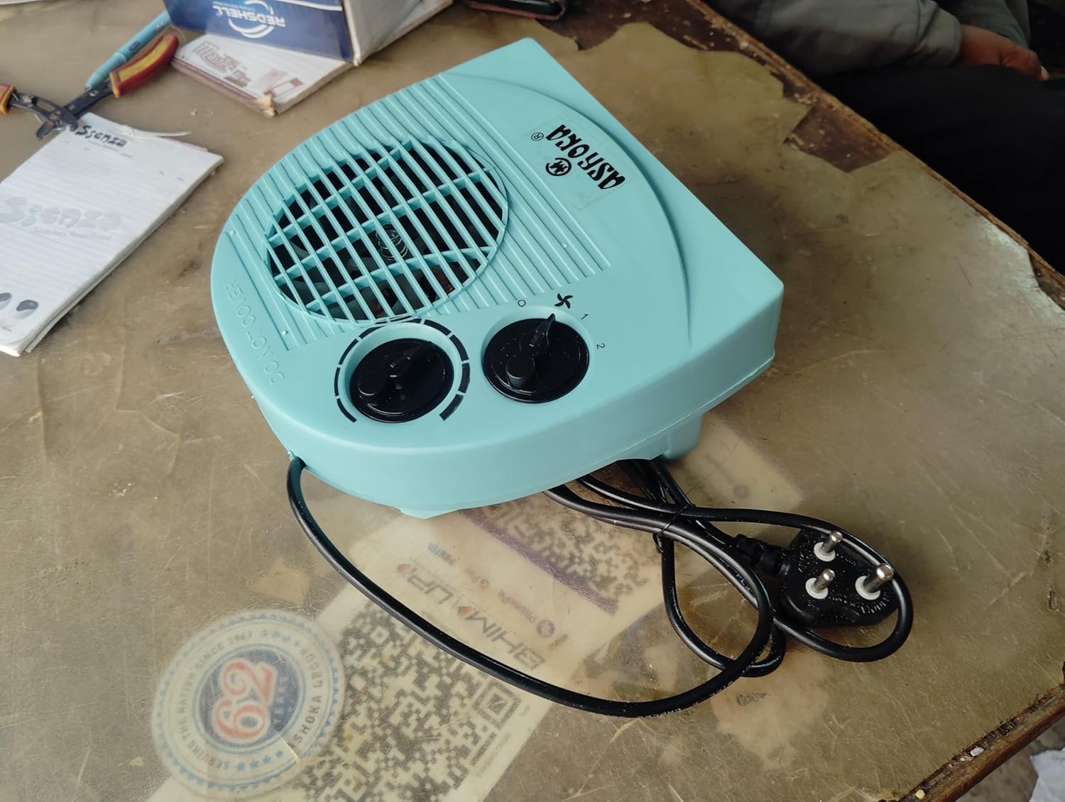 Heating machine | Forced Air Heater 2000 Watts (Horizontal green two dials fan heater) | PACK OF 1 (2) 3