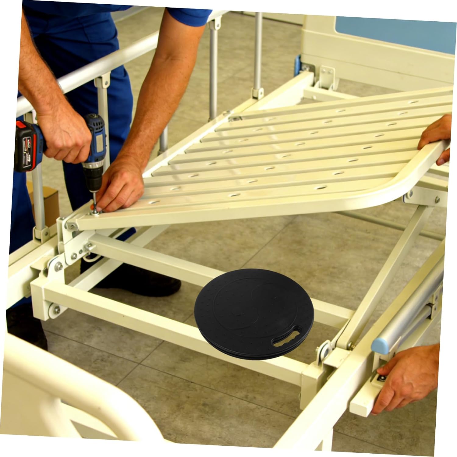 15-inch Body Rotation Disk and Turning Pad for Elderly Patients, 360° Swivel Transfer Aid for Bedridden Adults, Senior Mobility Assist Device for Secure Bed-to-Chair Transfers