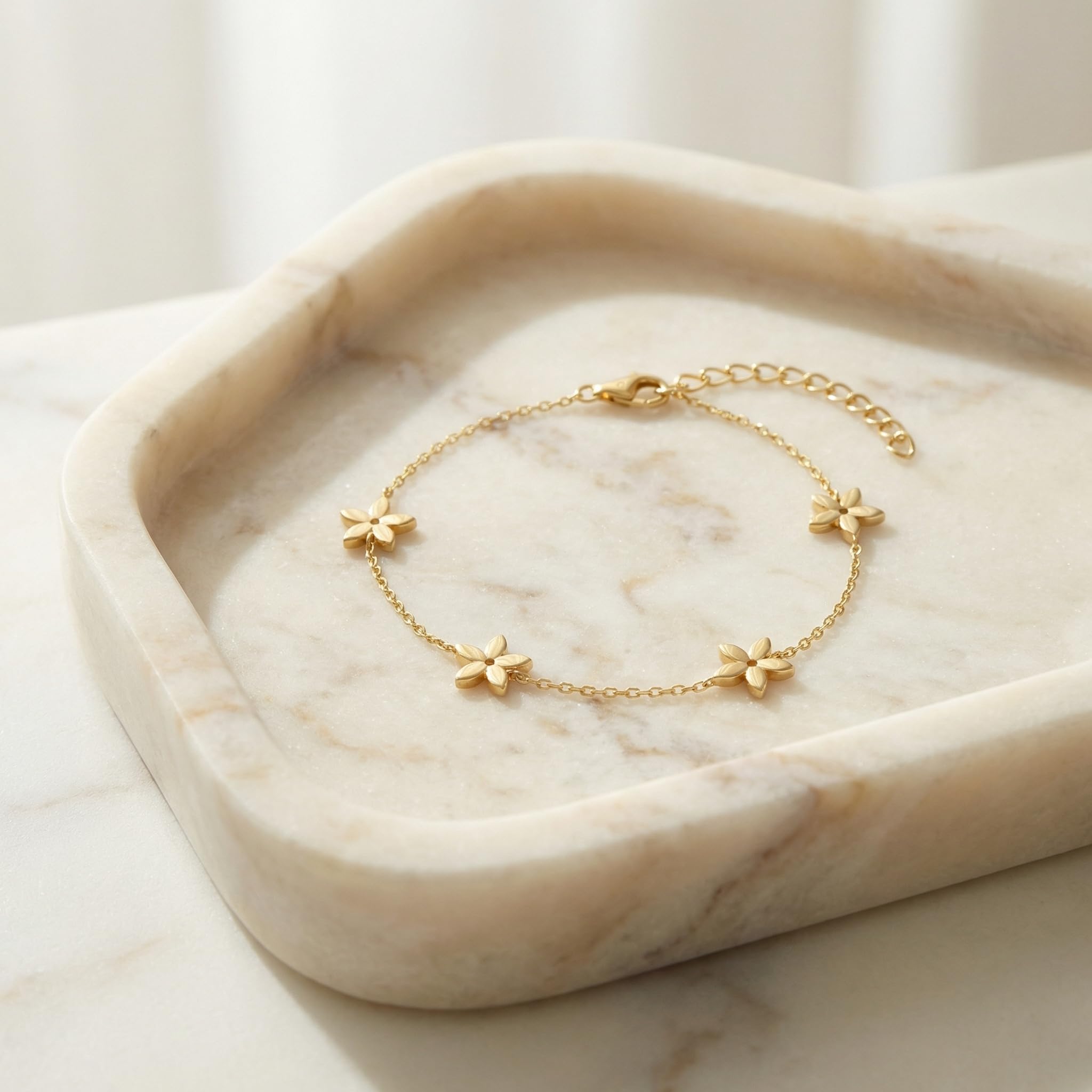 amor - Bracciale da Donna in Argento 925 - Placcato Oro/Dorato - Ciondolo a Fiore - AMR-B0014