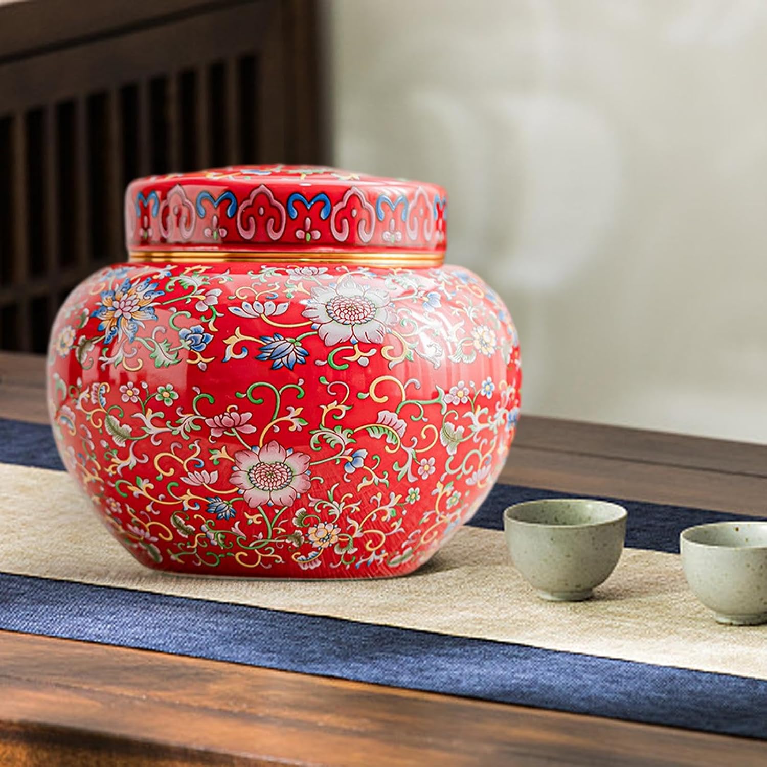 Fenteer Ceramic Ginger Jar Vase with Lid Flower Arrangement Chinese Style Desktop Tea Canister Floral Temple Jar for Living Room Decor, Red