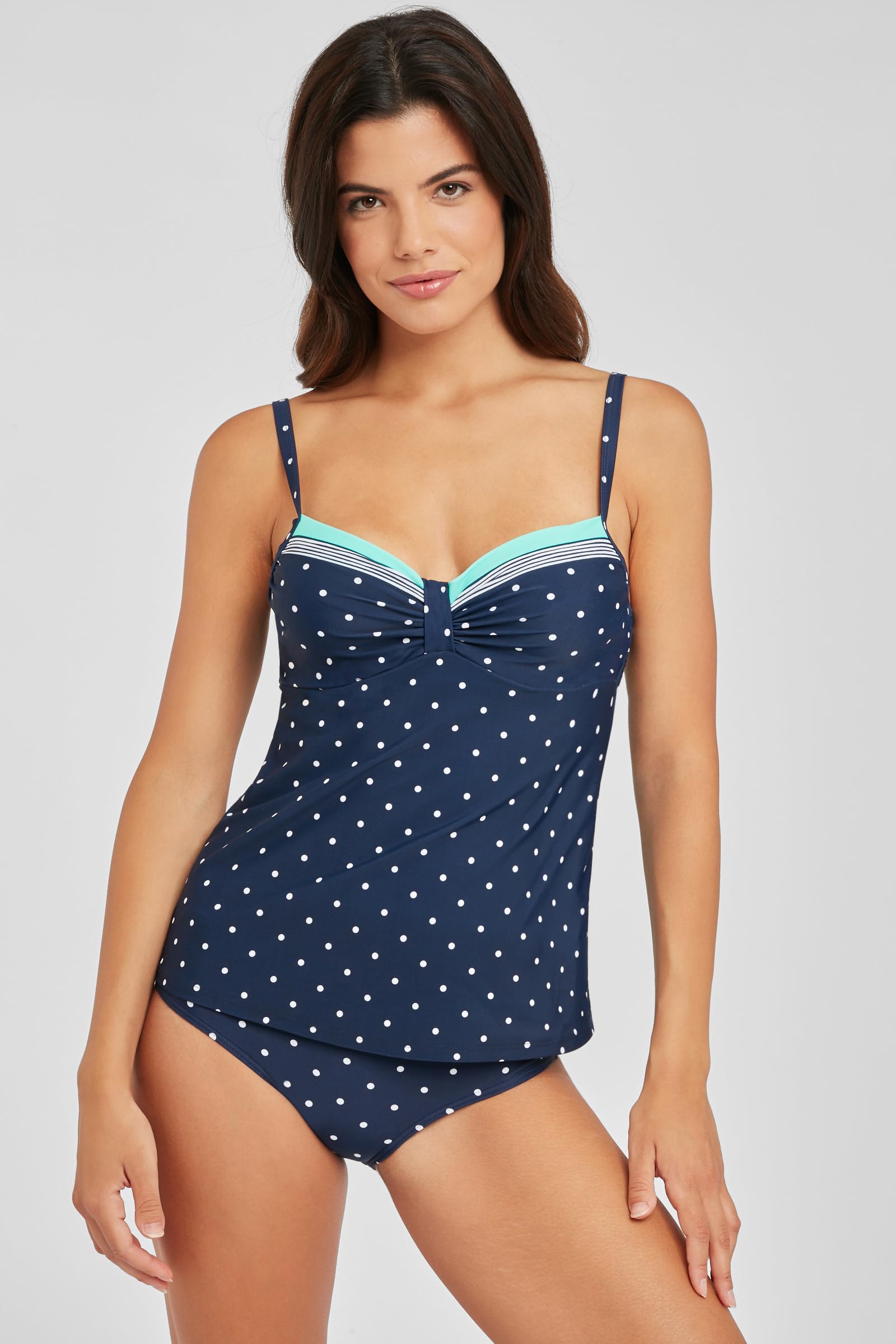 Lascana Damen Bügel-Tankini-Top bauchbedeckend, Miederverstärkung, verstellbare Träger, atmungsaktiv, hoher entspannte Stunden am Strand