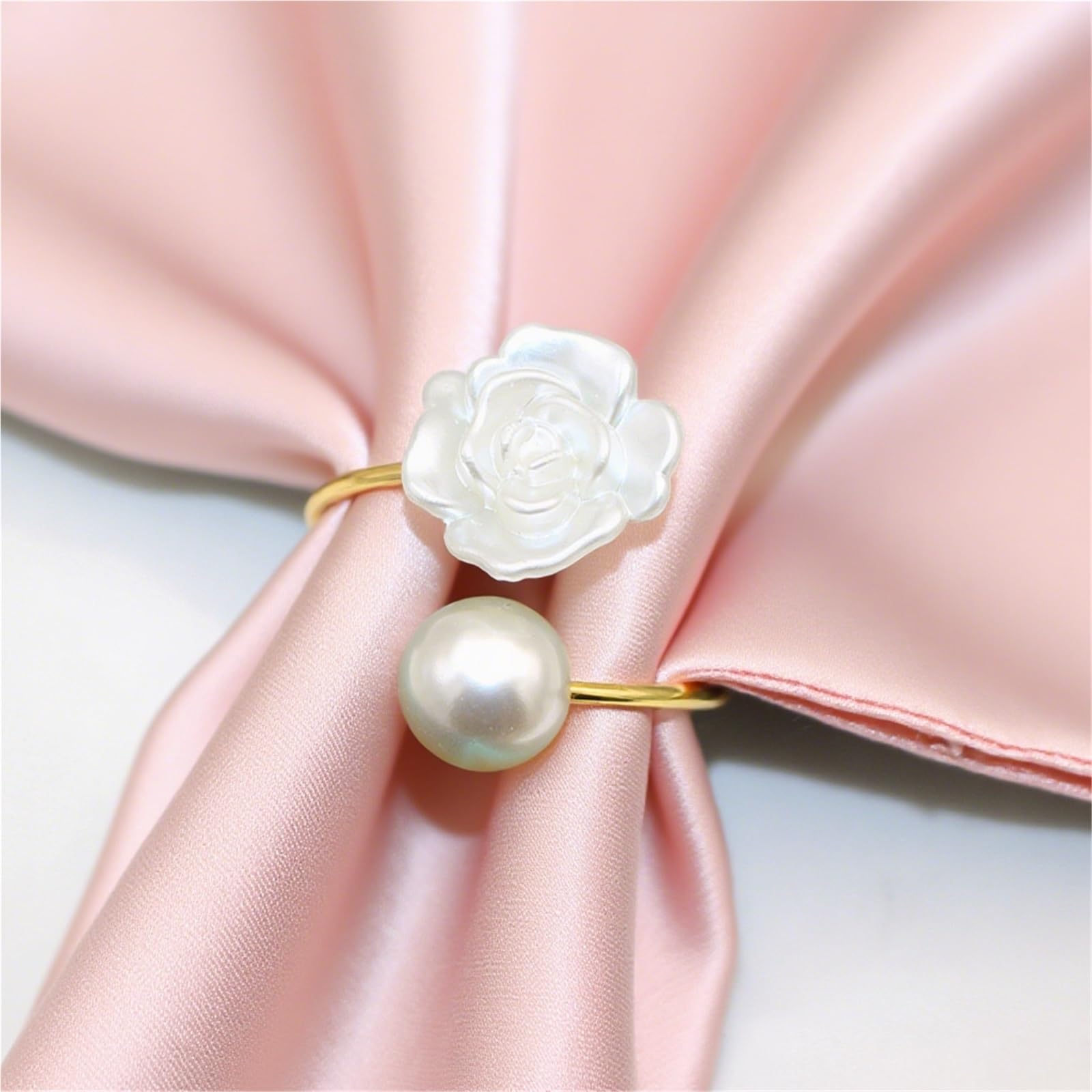 Anillos de servilleta para decoración de mesa, Servilleteros 60 Piezas Flor Perla Dorada y Blanca 4,5 cm x 2, for Decoración de Mesa Comedor