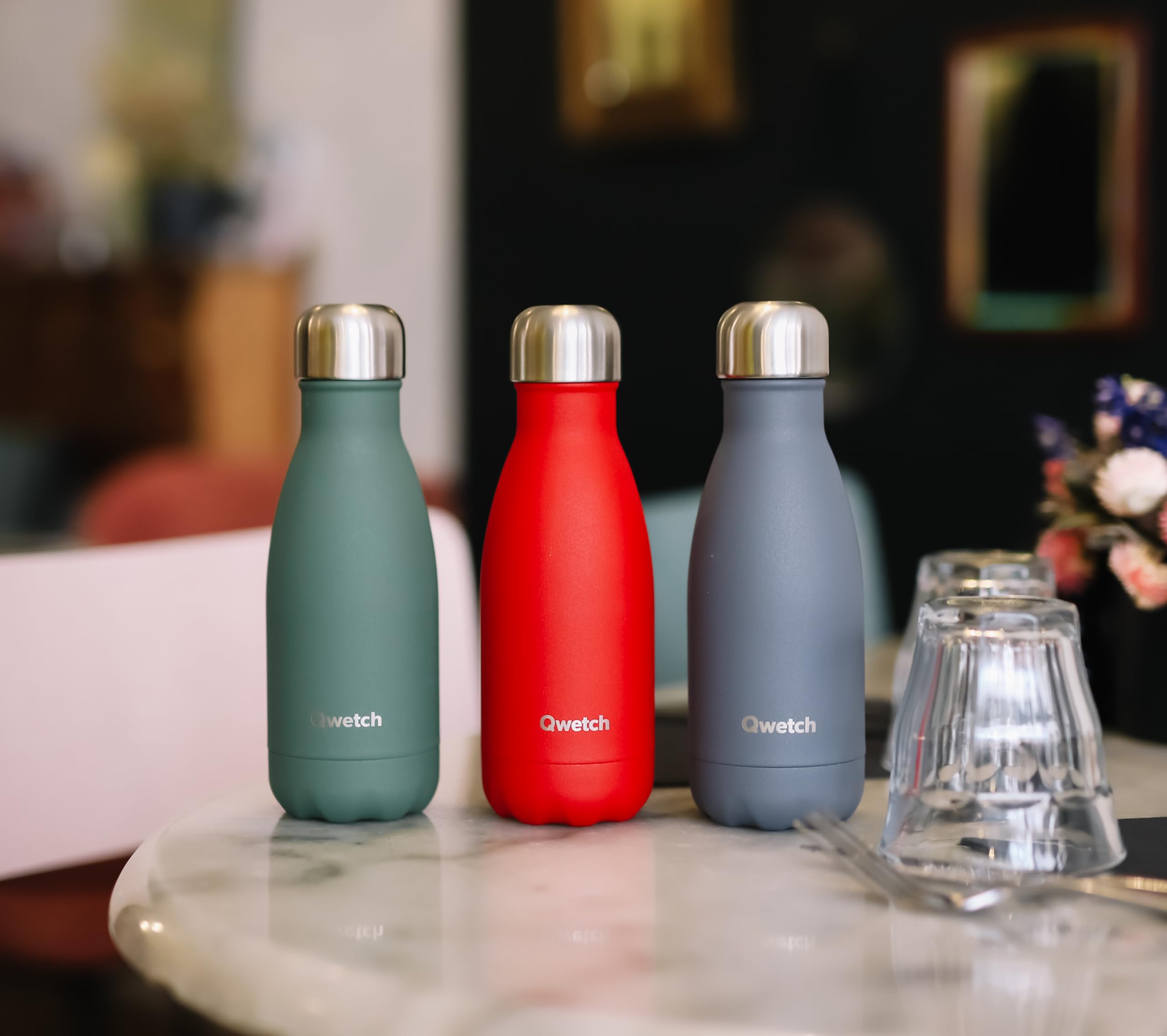 Qwetch - Originals Borneo Black Thermos Bottle 500ml - 24 Hours Cold And 12 Hours Hot - Waterproof, BPA Free And Reusable - Insulated Stainless Steel Bottle For Sports, Travel, Office, Hiking - View #2