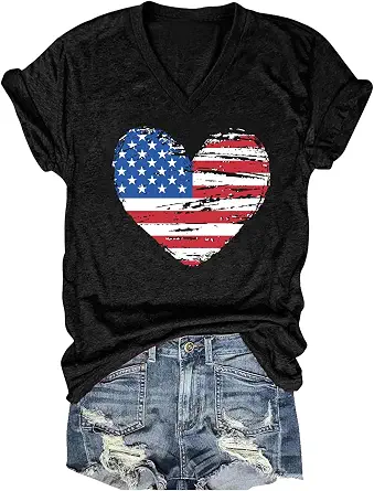 American Flag Heart Shirts for Women - 4th of July Graphic T-Shirt, Vintage USA Flag, Patriotic Blouse