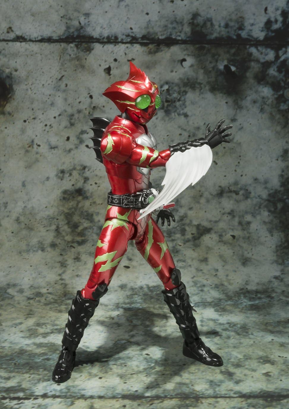 [Amazon.co.jp Exclusive] S.H.Figuarts Kamen Rider Amazon Alpha Approx 145mm ABS & PVC Pre-Painted Action Figure