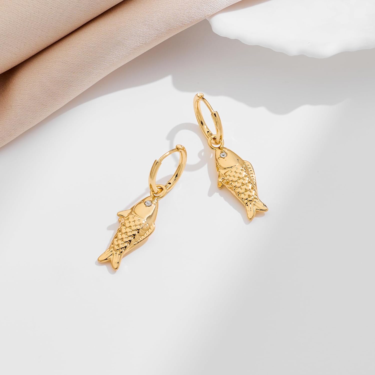 Fish Huggie Hoop Earrings Chunky Ocean Charm Fish Hoops Dangle Earrings for Women Trendy - Image 7