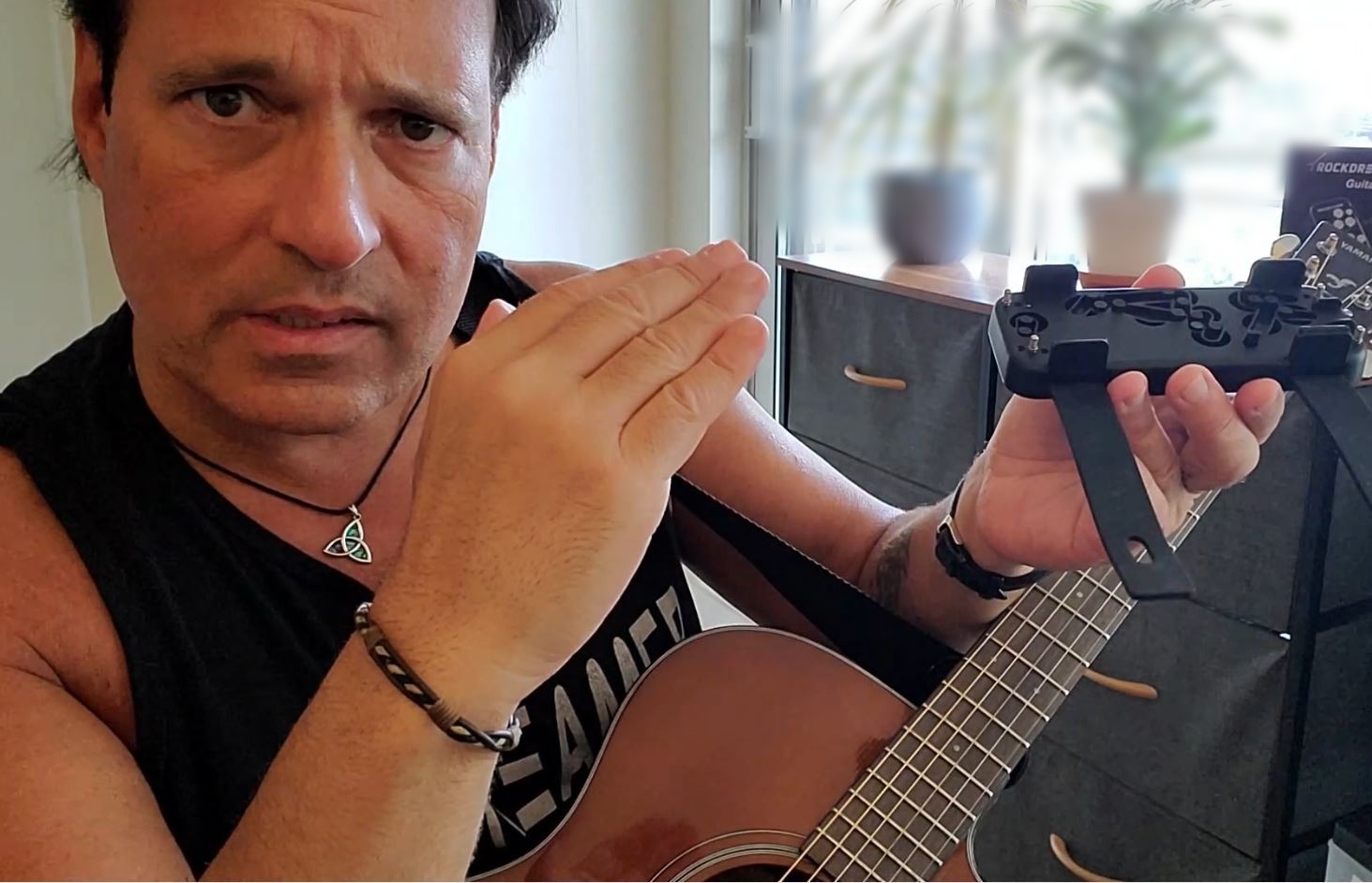 Watch How To Install and Adjust ROCKDREAMER GuitarBar on Amazon Live