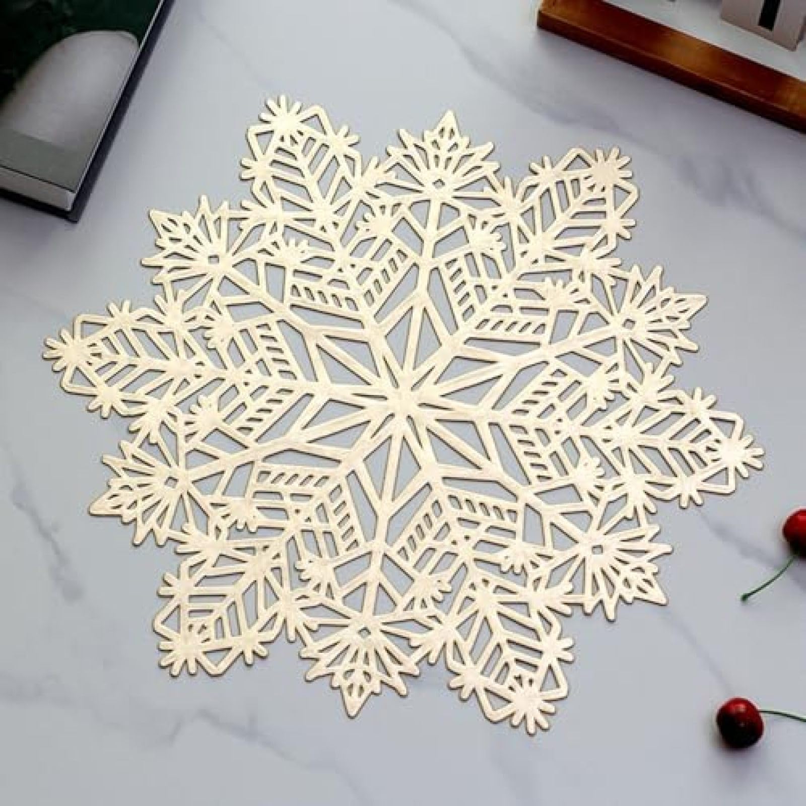 Sets de table flocon de neige résistant à la chaleur et antidérapant lavable PVC rouge or