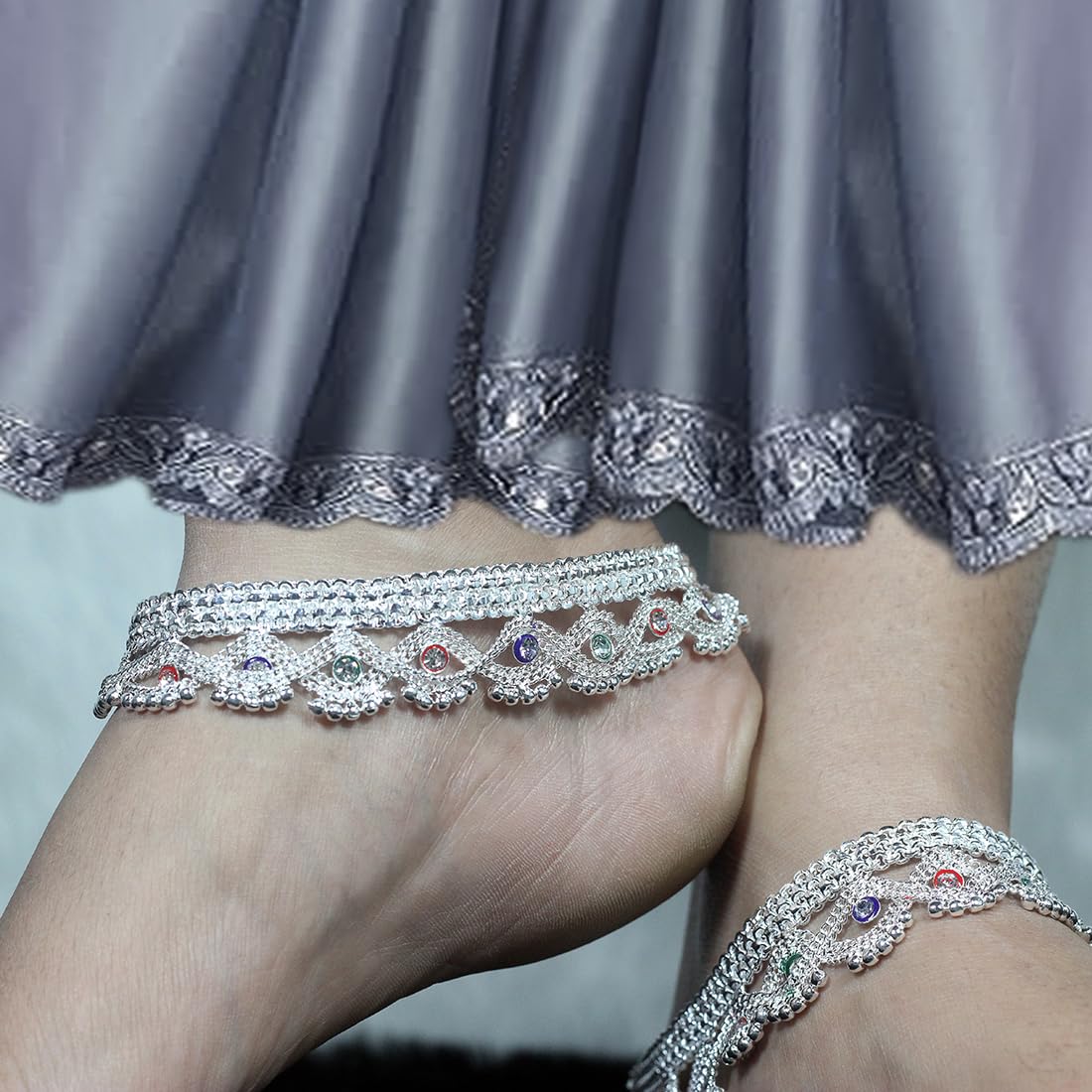Indian Traditional Metal Anklets Payal Pair with Ghungroo