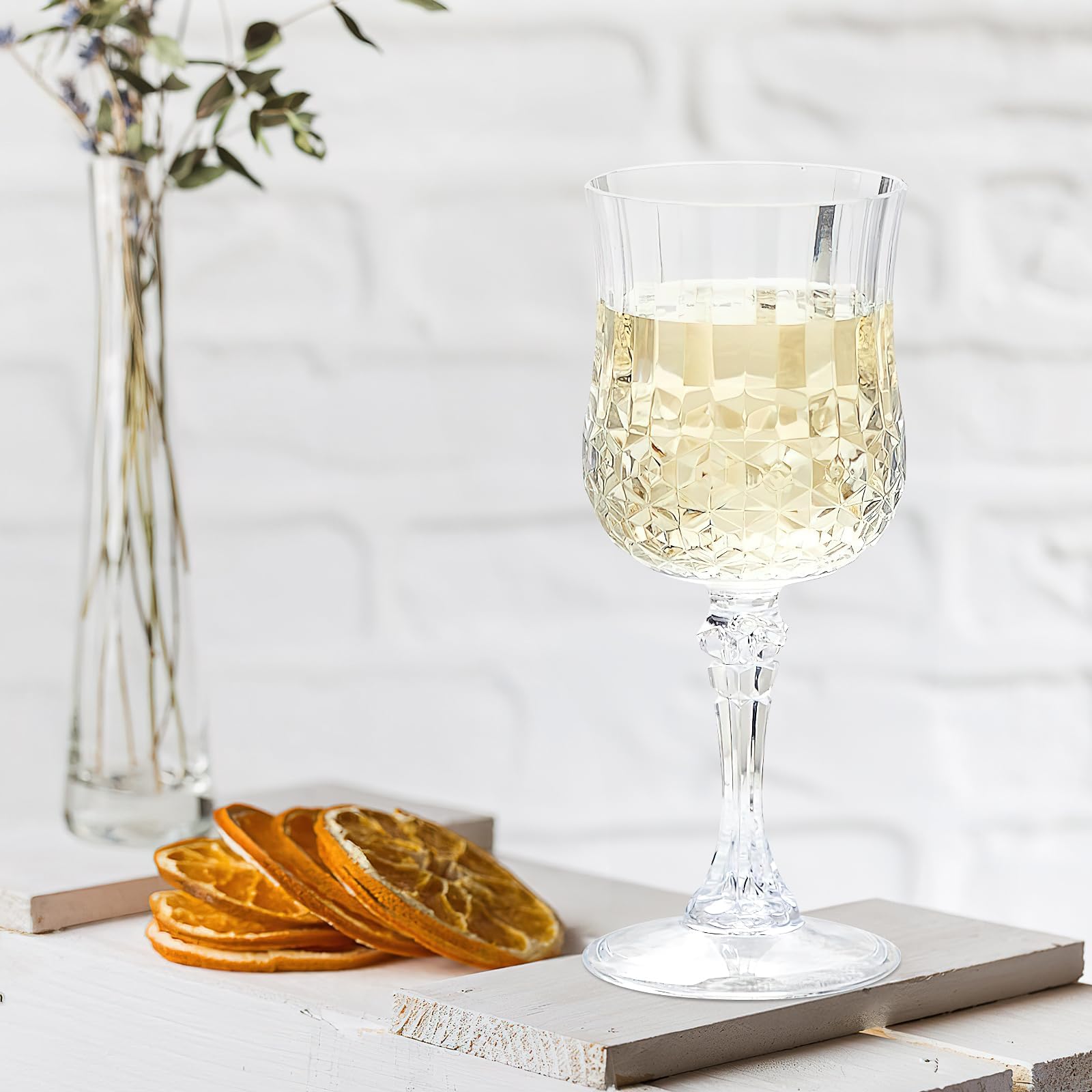 Lot de 24 Verres à Vin Plastique Réutilisables 210 ml, Petits Verres à Pied Transparent Effet Cristal, Gobelets Incassables pour Cocktail, Fête, Pique-Nique, Mariage et Anniversaire