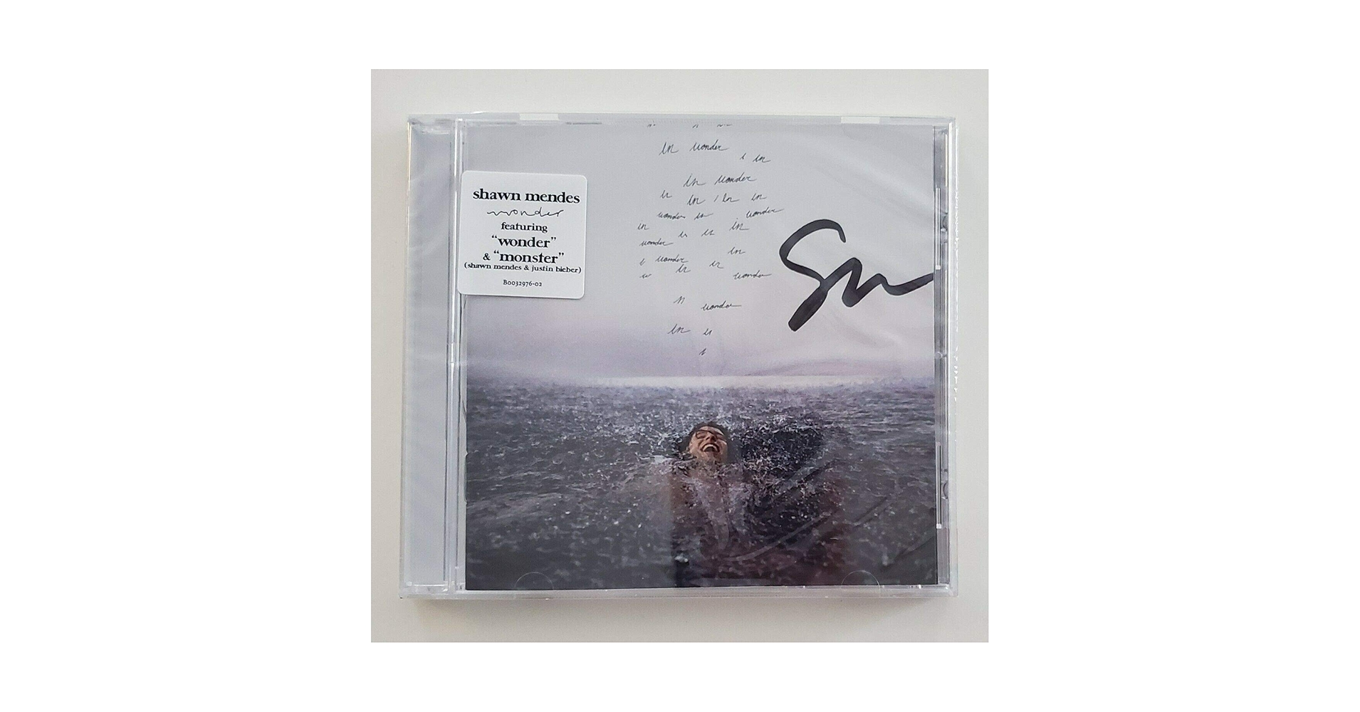 Shawn Mendes 公式販売 直筆サインCD Wonderショーンメンデス Amazon.com: Wonder (Cd W/ Autographed Booklet) (I): CDs & Vinyl