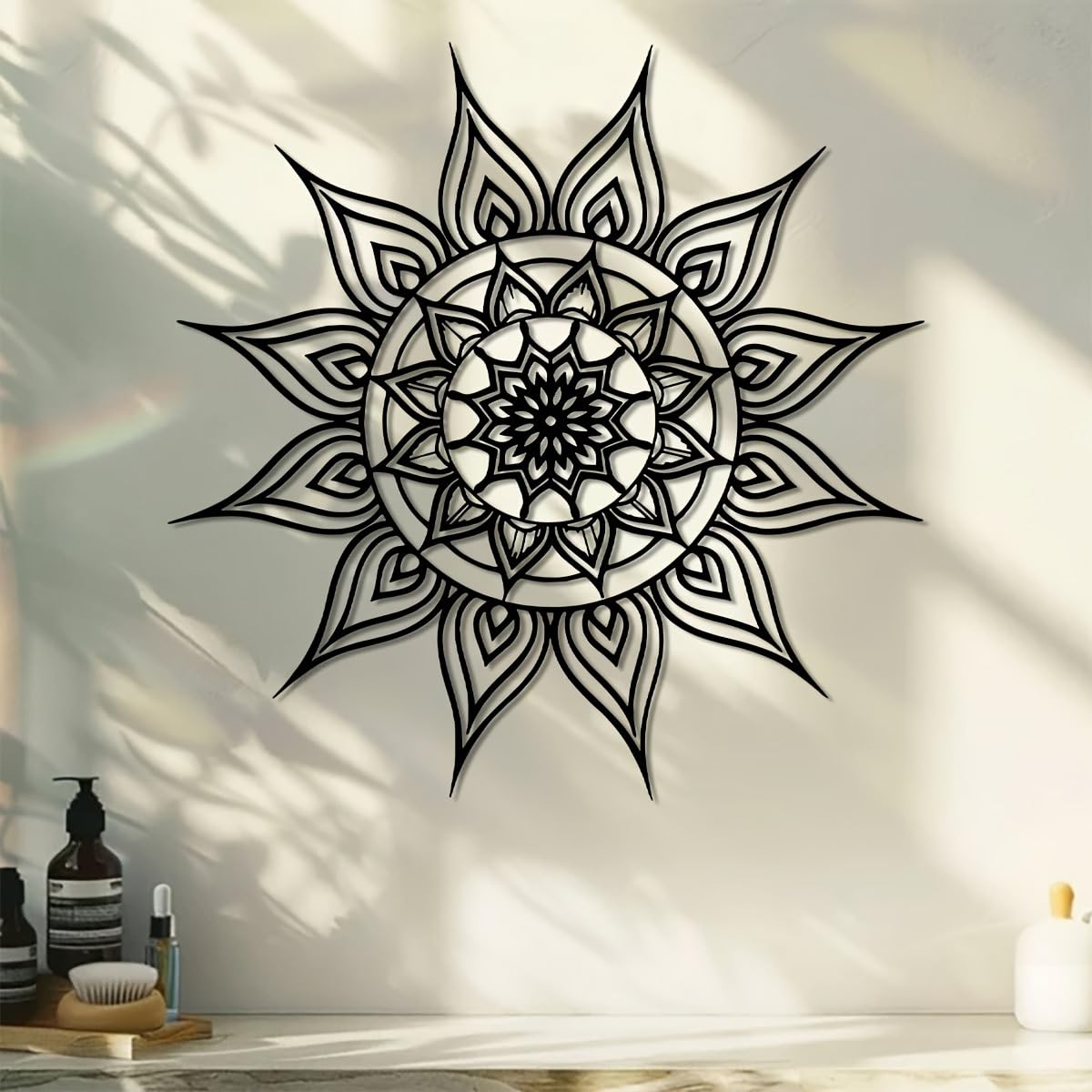 Decoración de pared abstracta contemporánea de metal, gran mandala solar, arte de 40 cm, hierro negro estilo boho con motivos florales, decoración moderna para interiores y exteriores, ideal para