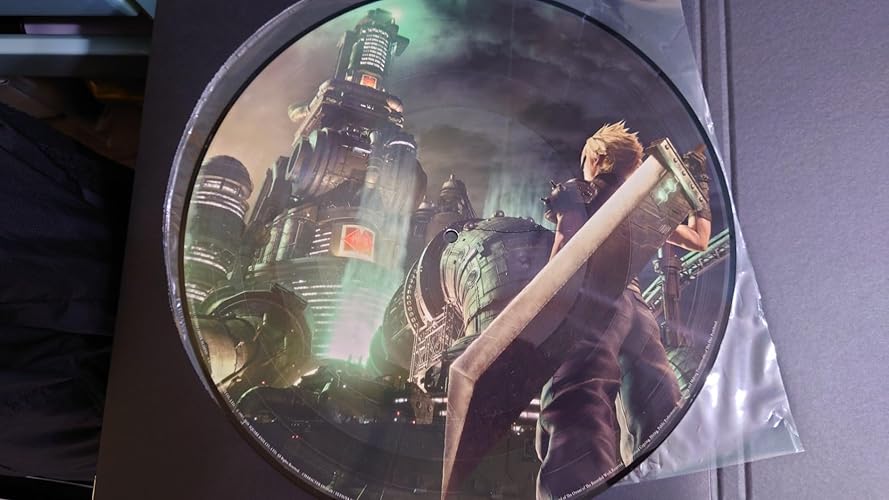 Amazon | FINAL FANTASY VII REMAKE and FINAL FANTASY VII Vinyl
