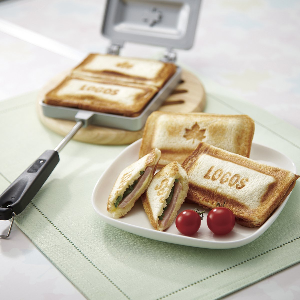 Amazon.co.jp: ロゴス ホットサンドパン 81062239 : ホーム