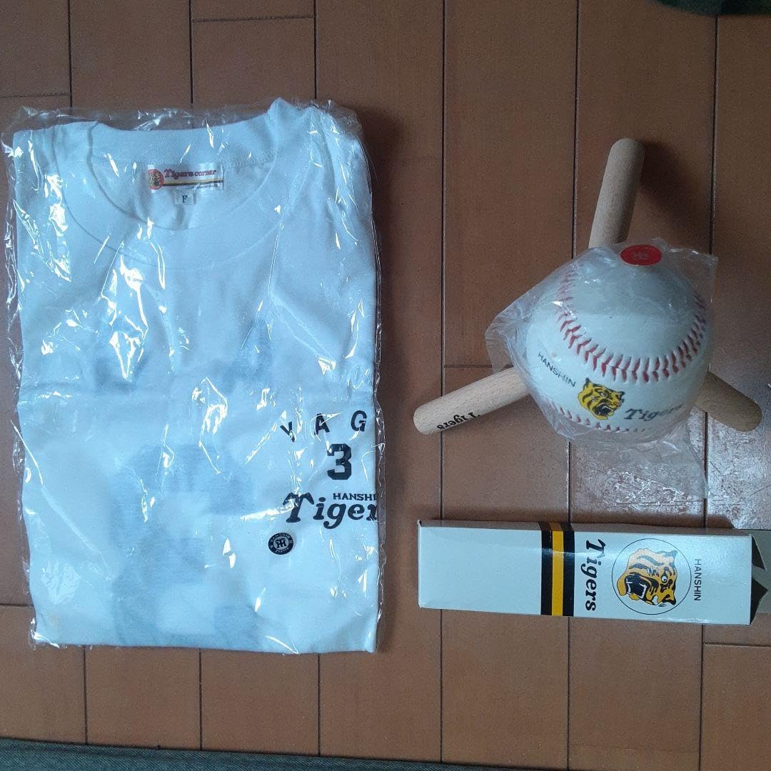 Amazon.co.jp: 代打の神様八木裕 阪神タイガース 背番号3Tシャツ