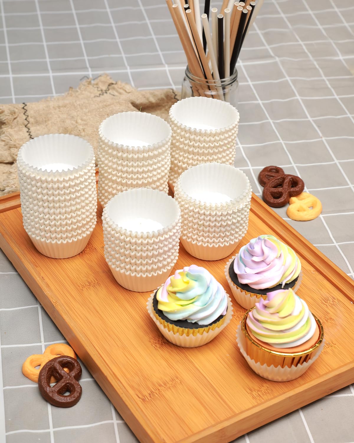 Gcardist 500 stuks witte muffinvormpjes, cupcake-inzetstukken, geurloos, voedselveilige bakvormen (standaardformaat