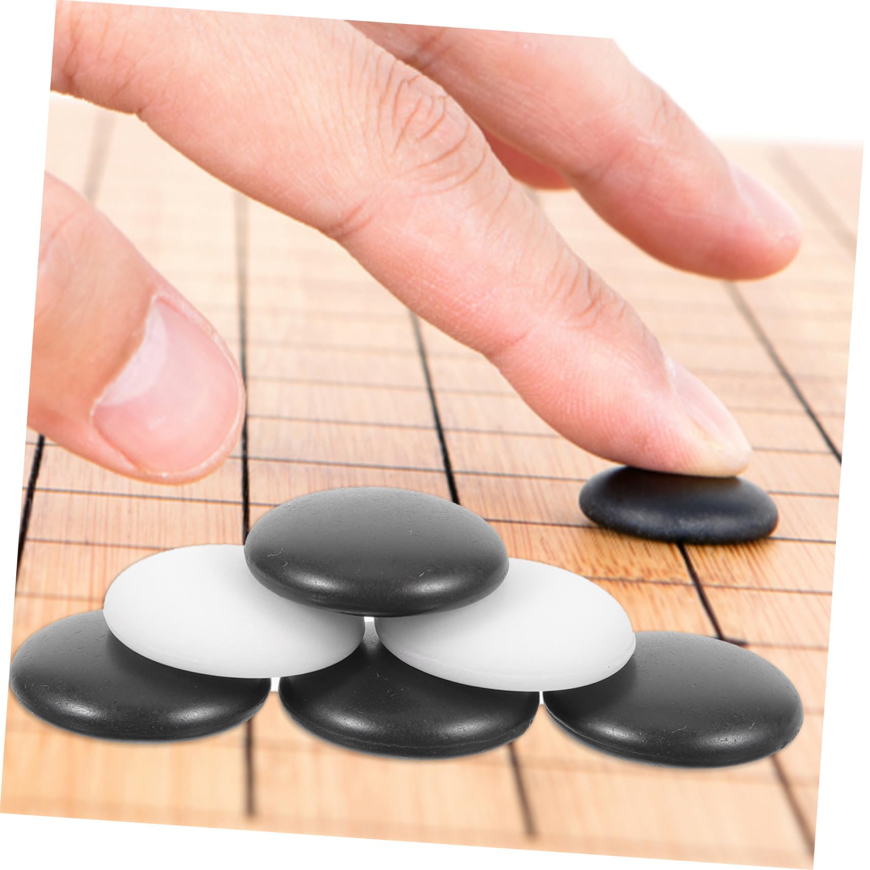 WOONEKY Pièces de Jeu Go Standard 360 Pièces en Résine Solide pour Joueurs de Famille et Débutants, Taille Compacte, Résistantes aux Chocs, Accessoires de Jeu à Emporter pour Usage