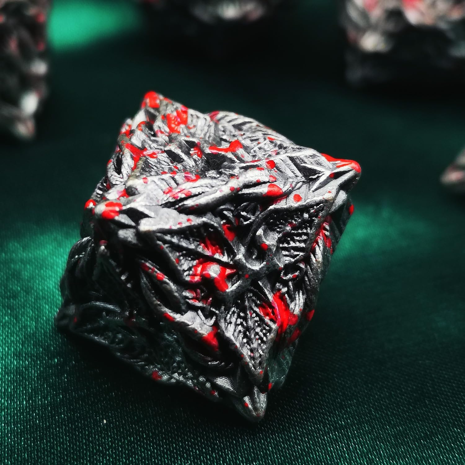 Metal DND Dice Leaf Vine Set Polyhedral Dice 7 Role Playing Dice D&D Solid Dungeons and Dragons Dice (Blood Antique Iron)