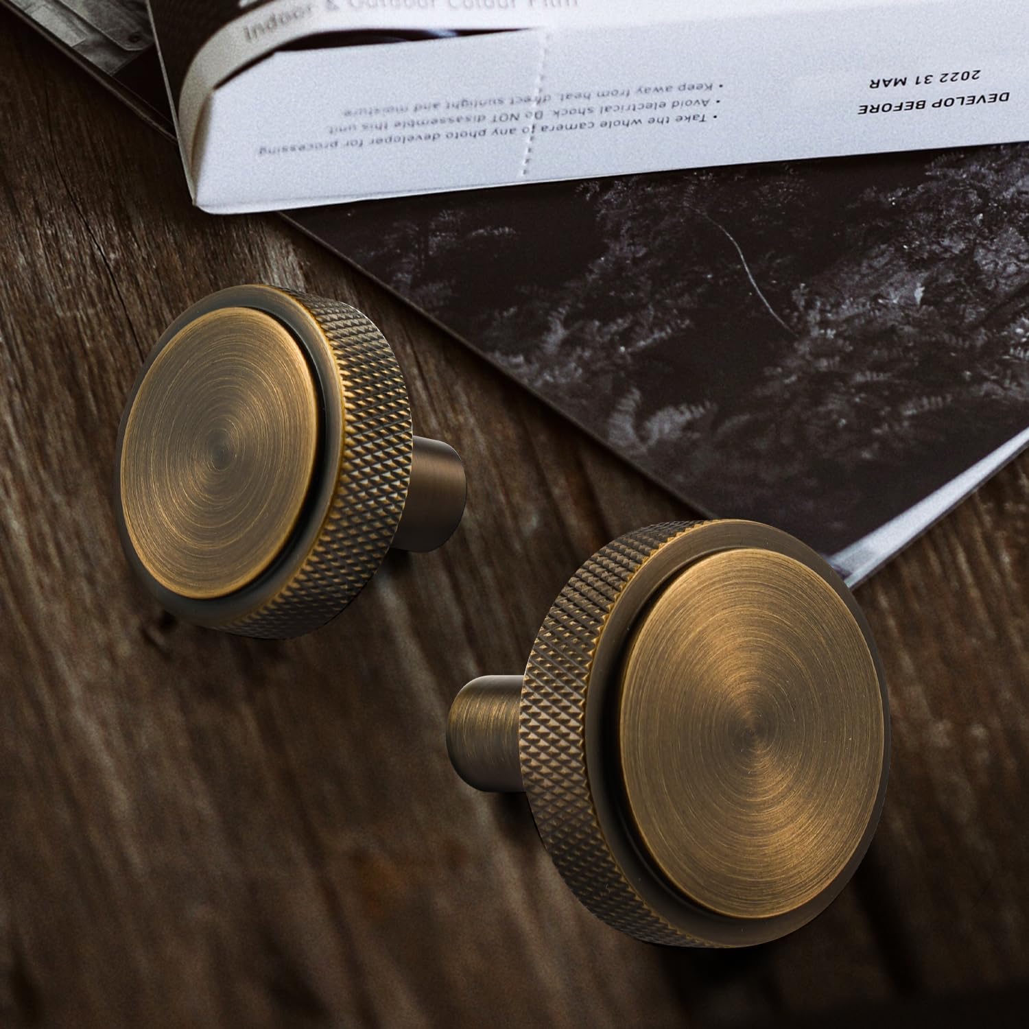 4 Pack 1 Inch Antique Brass Knobs Cabinet Kitchen Pulls Dresser Handle Hardware Vintage Round Decorative Pulls Single Hole, 2XS
